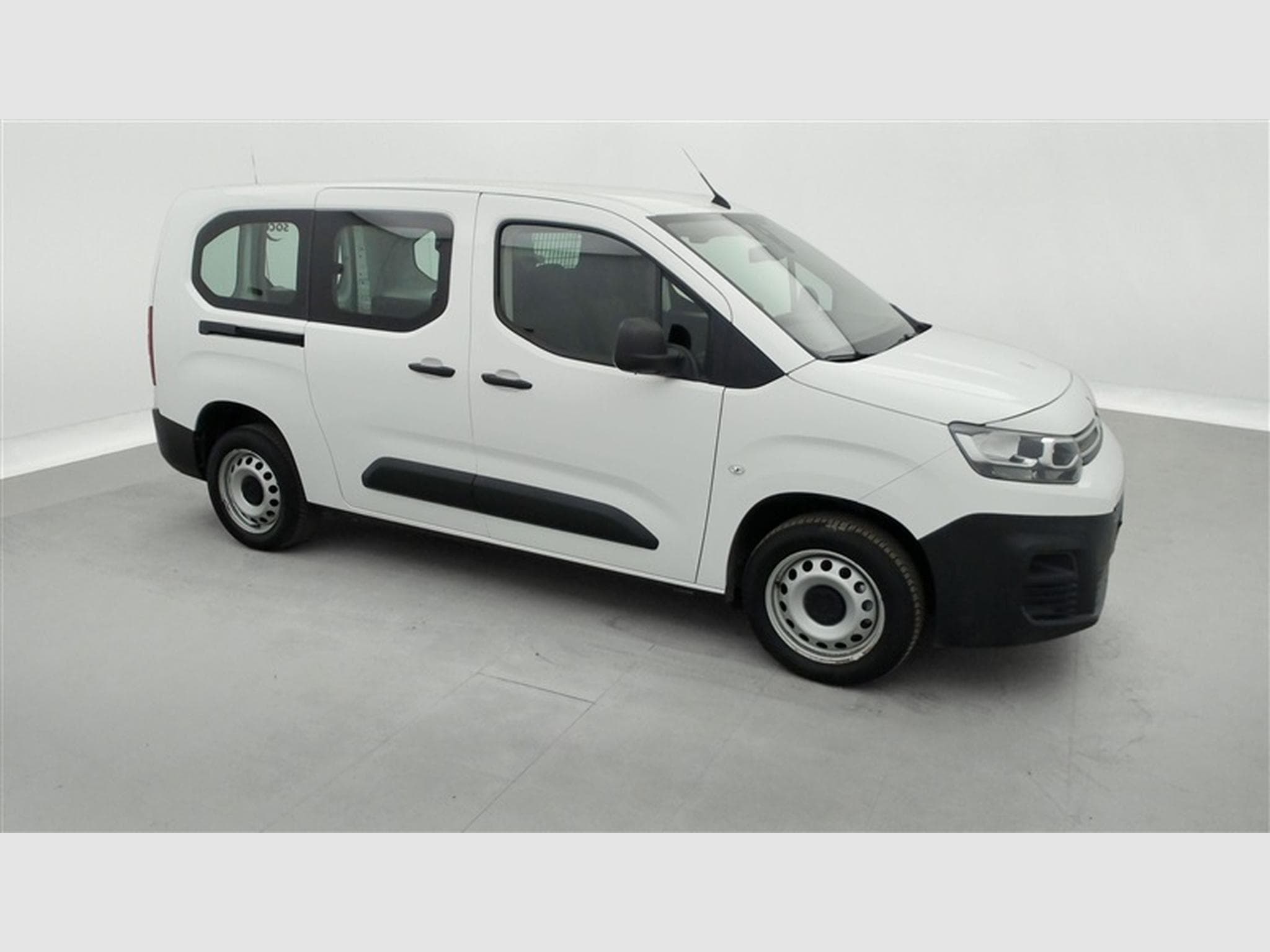 Citroen Berlingo 1.5 BlueHDi XL Heavy Control 3PL (2021) - Photo 21