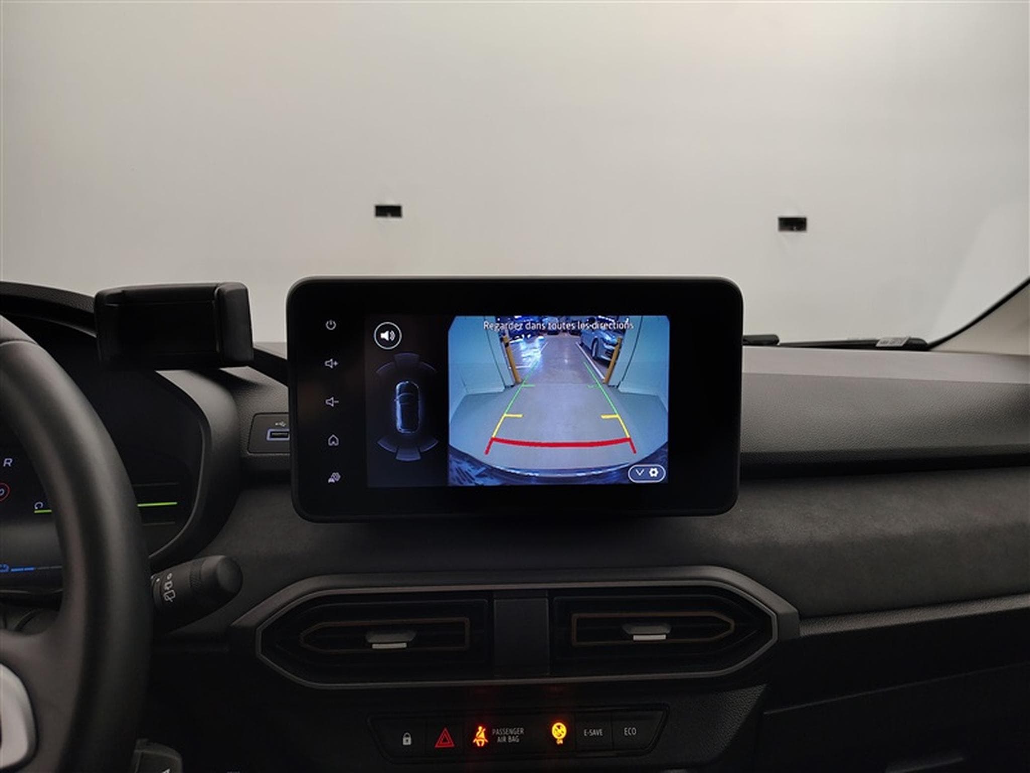 Dacia Jogger Hybrid 1.6 Extreme 7PL / NAVI / CARPLAY / CAMERA (2025) - Photo 17