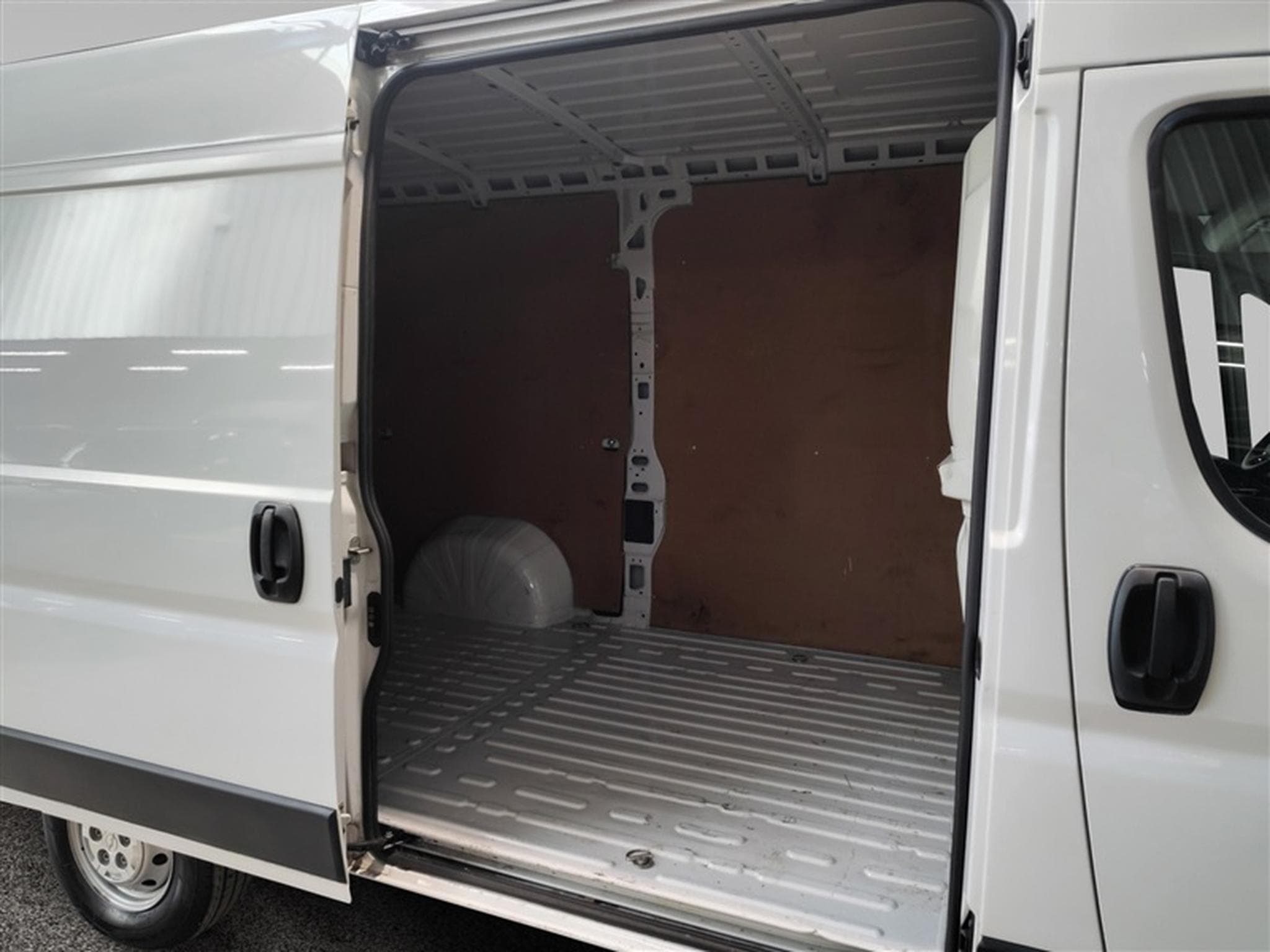 Opel Movano 2.2 Turbo D L2H2 3PL / CLIM / CAMERA / PDC (2022) - Photo 13
