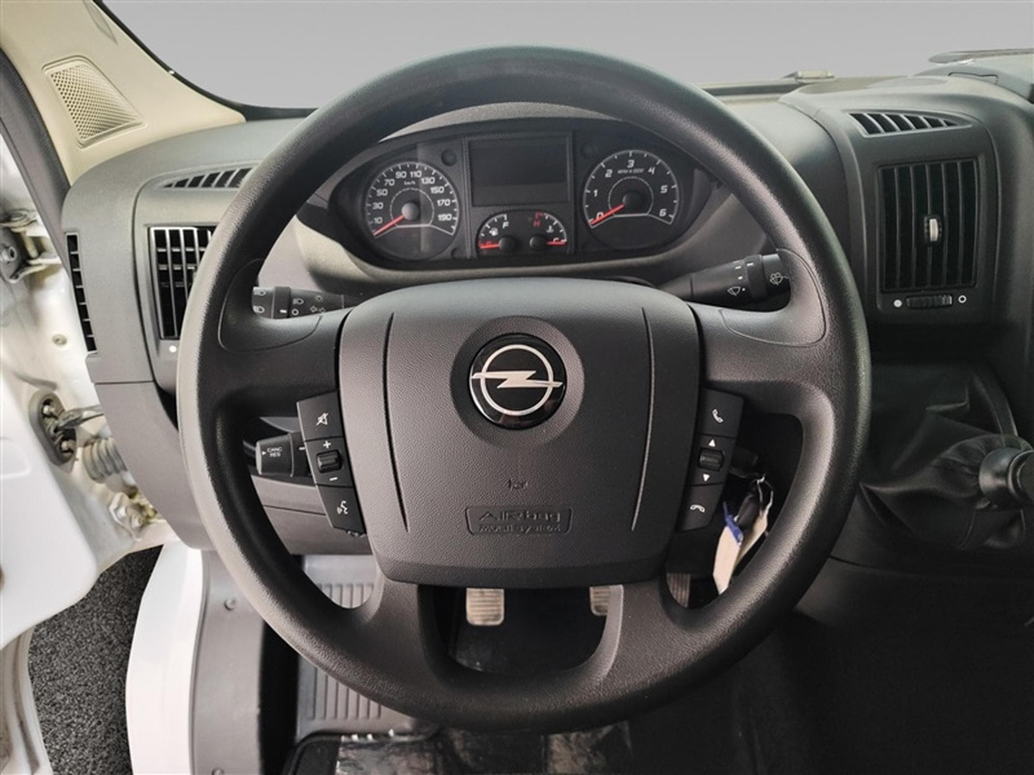 Opel Movano 2.2 Turbo D L2H2 3PL / CLIM / CAMERA / PDC (2022) - Photo 9