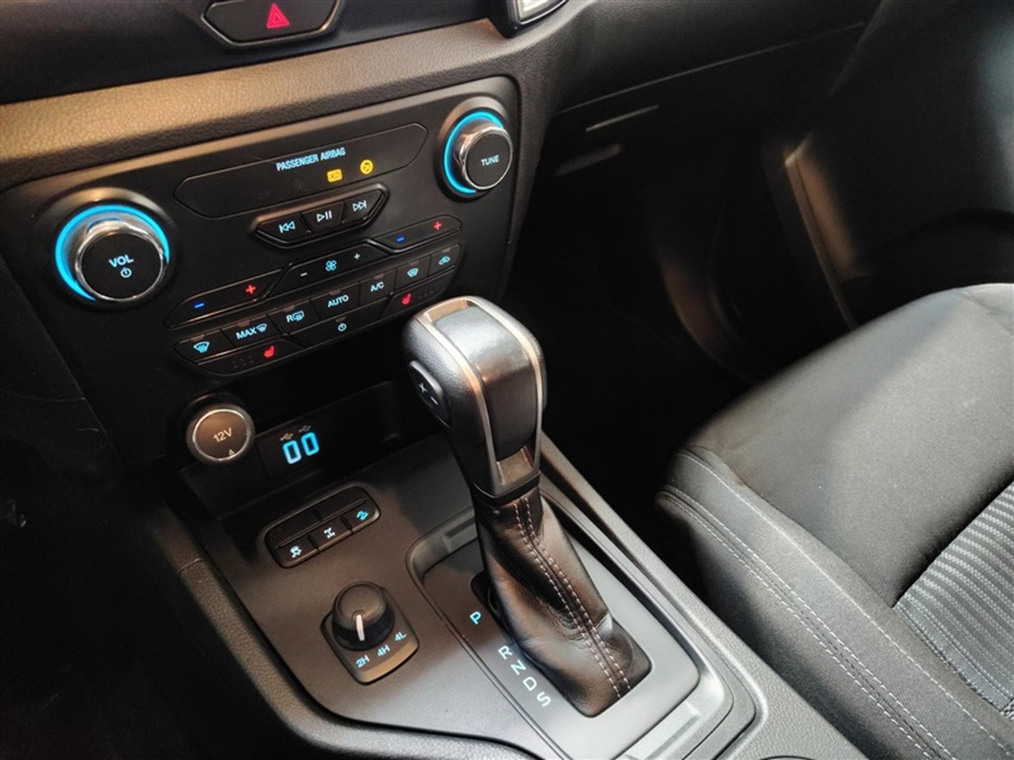 Ford Ranger 2.0 TD EcoBlue Limited (EU6.2) (2022) - Photo 12