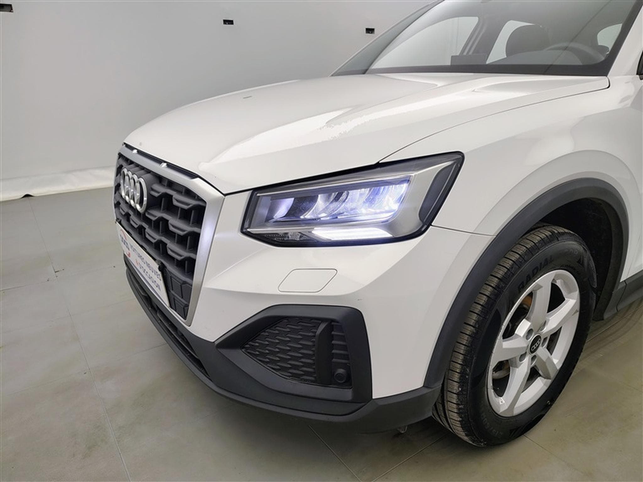Audi Q2 35 TFSI S-Tronic Attraction NAVI / FULL LED / CAMERA / JA16" (2023) - Photo 15