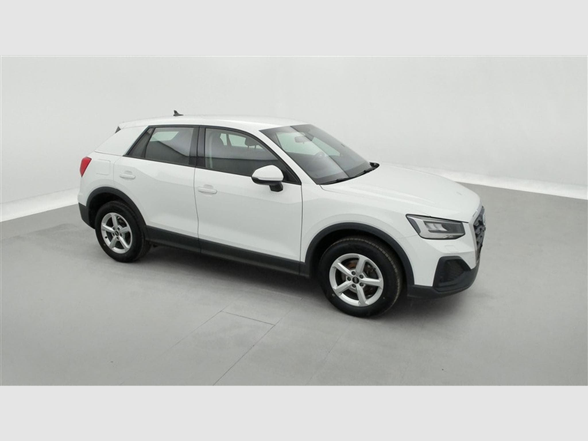 Audi Q2 35 TFSI S-Tronic Attraction NAVI / FULL LED / CAMERA / JA16" (2023) - Photo 23