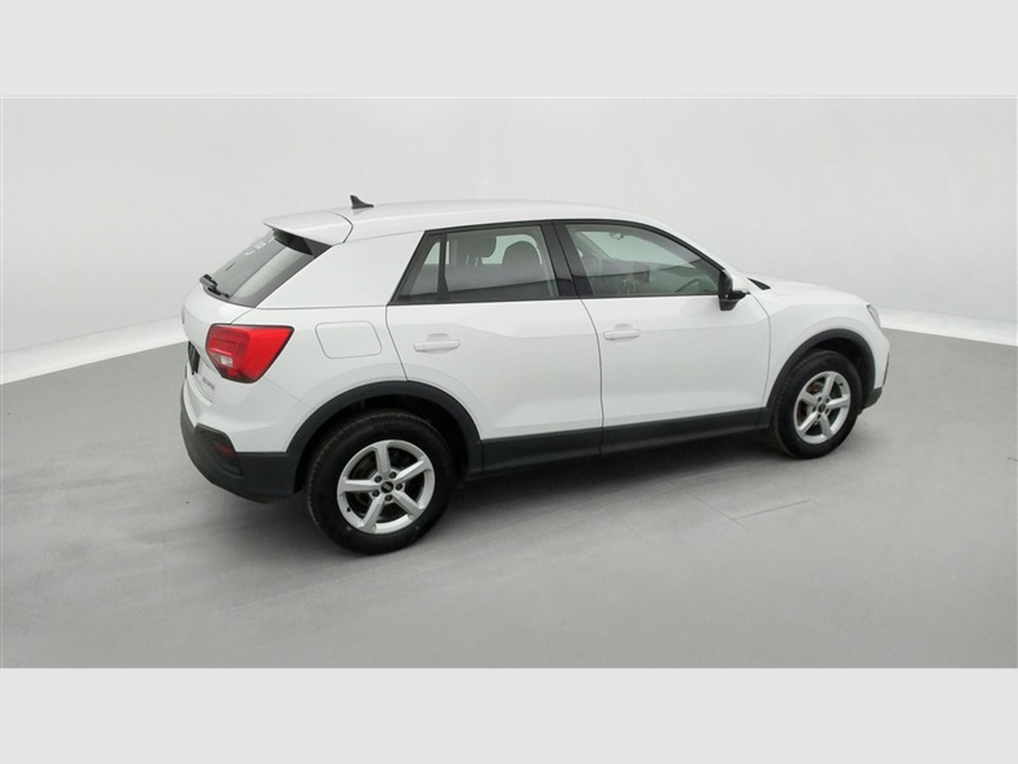 Audi Q2 35 TFSI S-Tronic Attraction NAVI / FULL LED / CAMERA / JA16" (2023) - Photo 25