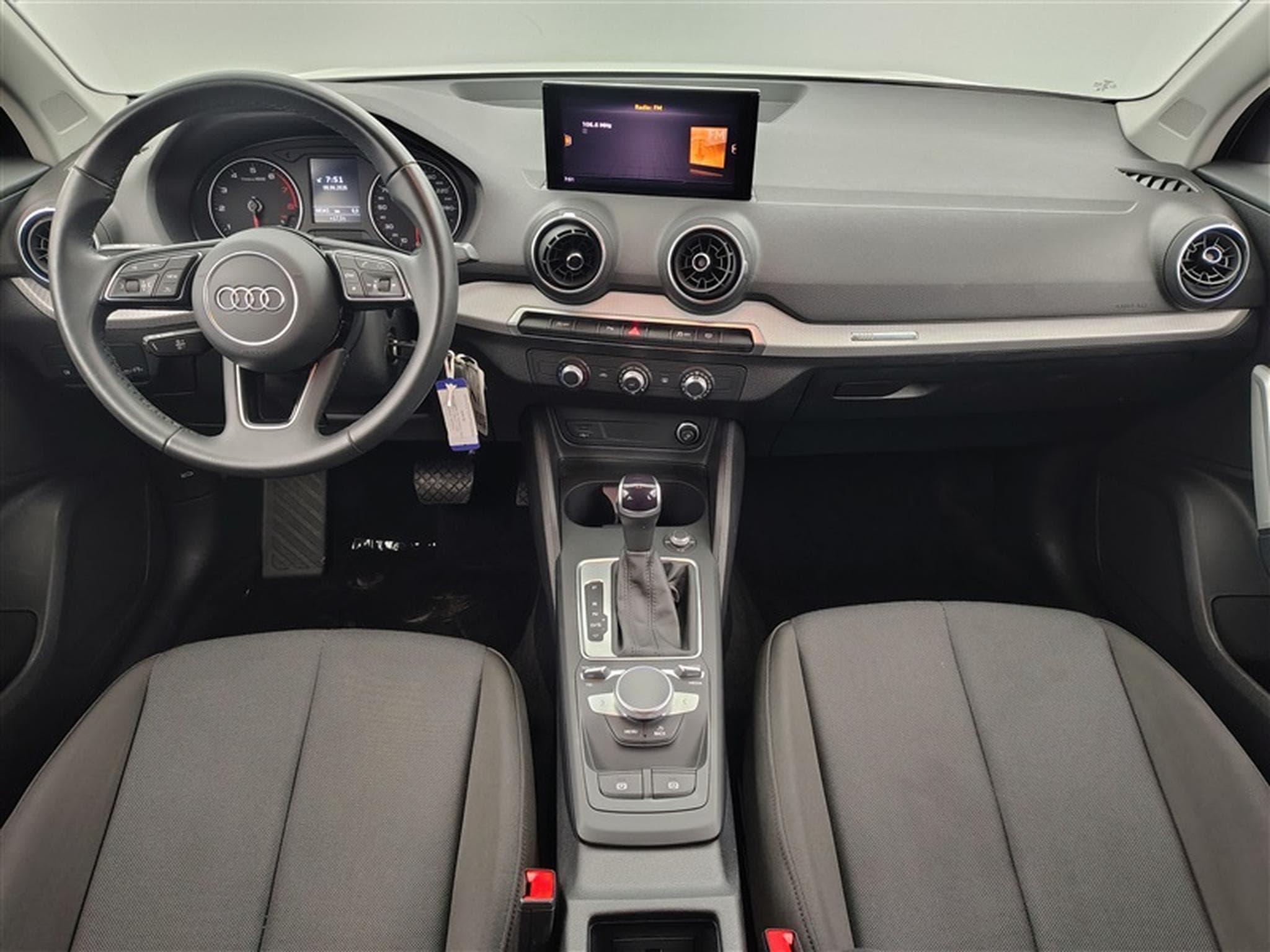 Audi Q2 35 TFSI S-Tronic Attraction NAVI / FULL LED / CAMERA / JA16" (2023) - Photo 8