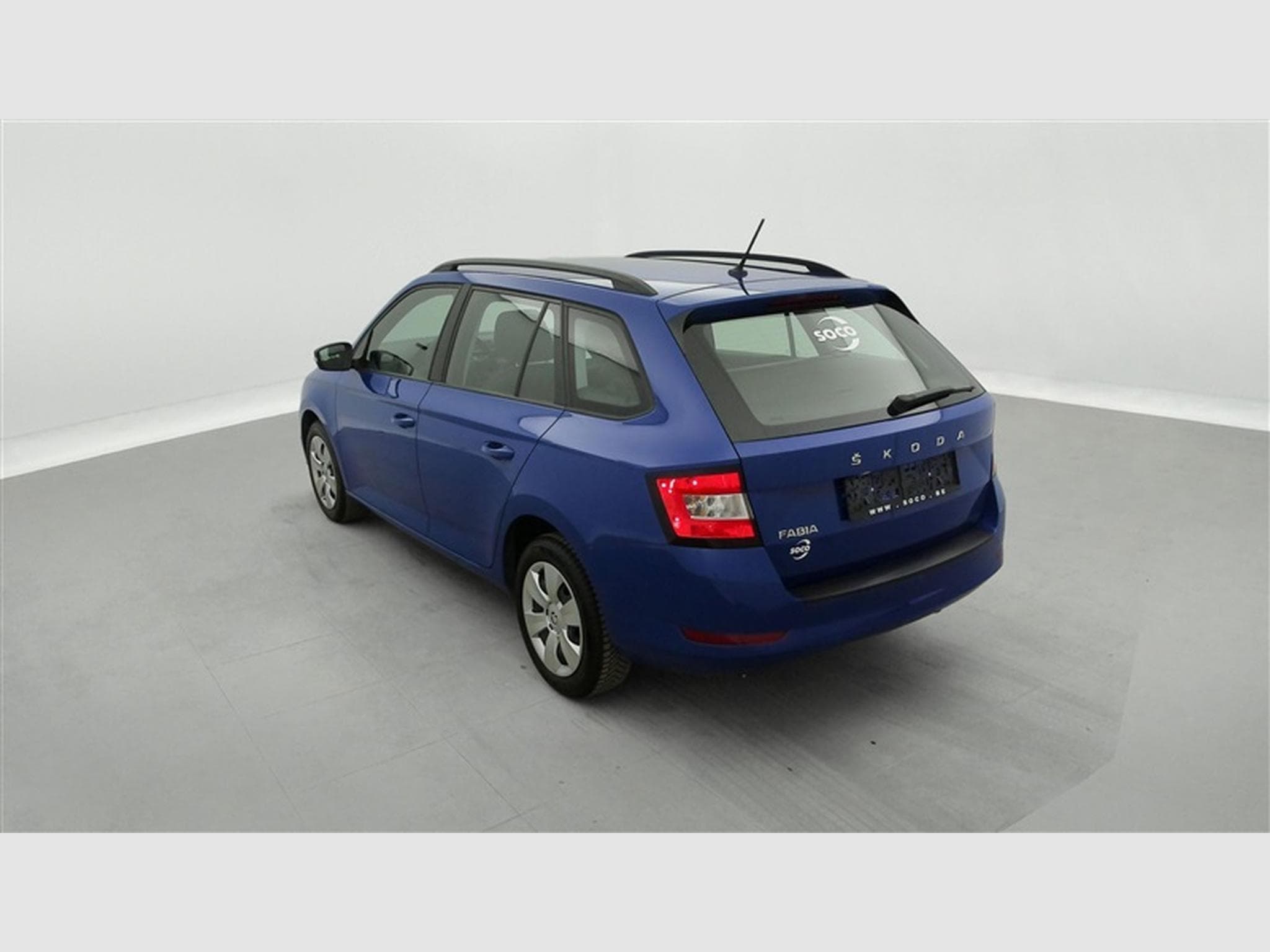 Skoda Fabia Combi 1.0 TSI 60Cv Ambition CLIM / BLUETOOTH / PDC (2022) - Photo 2