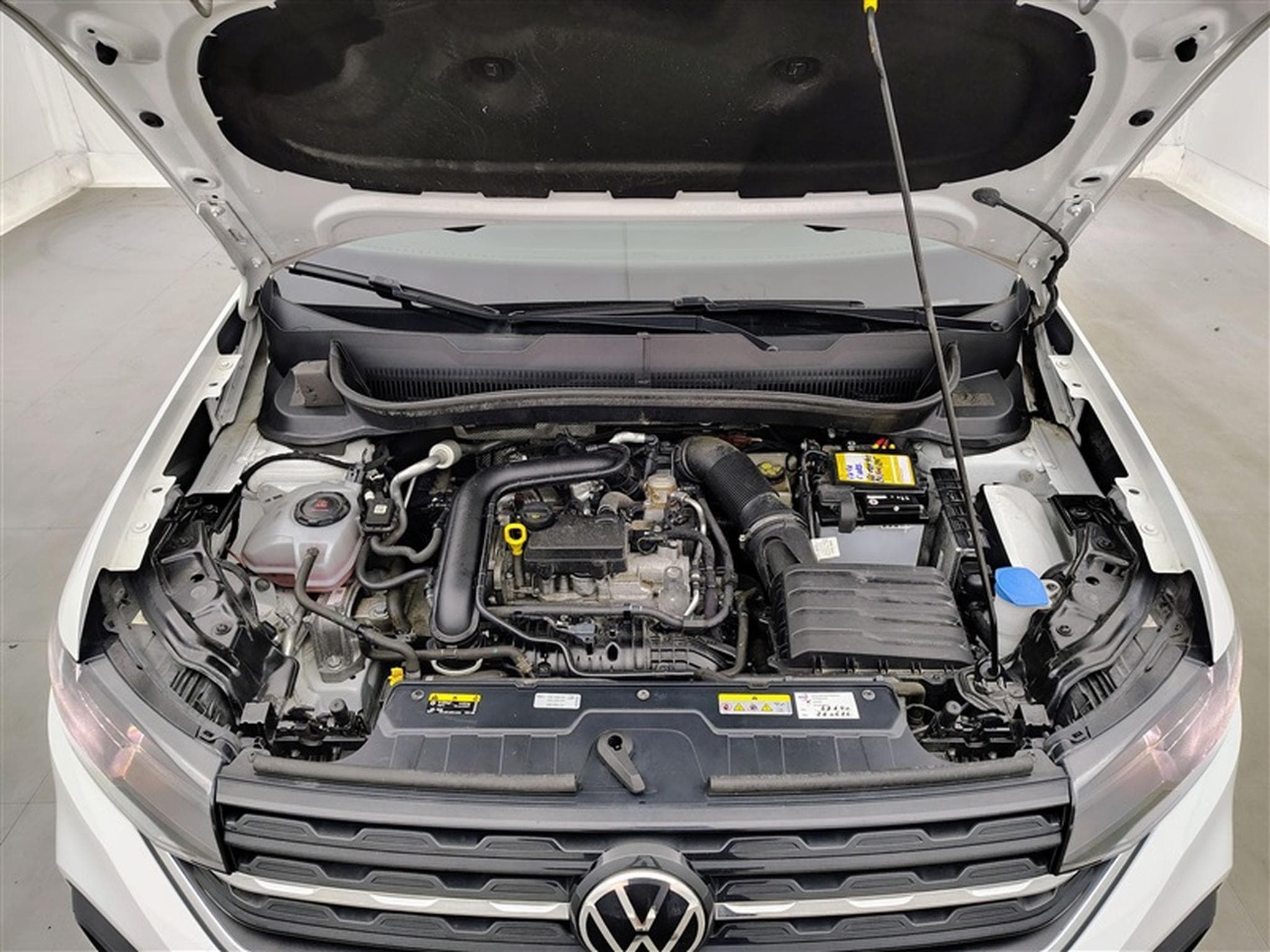 VW T-Cross 1.0 TSI Life Business OPF (2022) - Photo 19