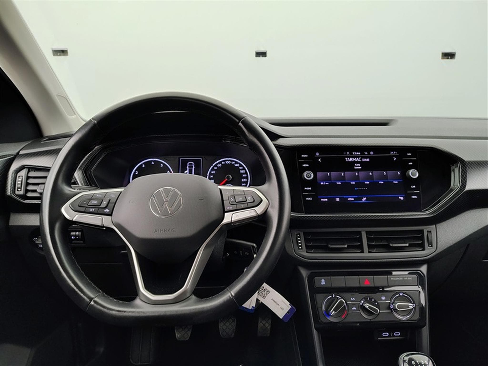 VW T-Cross 1.0 TSI Life Business OPF (2022) - Photo 9