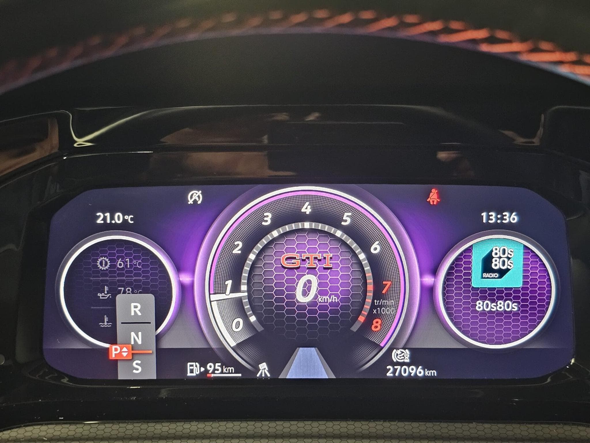 VW Golf GTI clubsport 300cv DSG7 (2023) - Photo 9