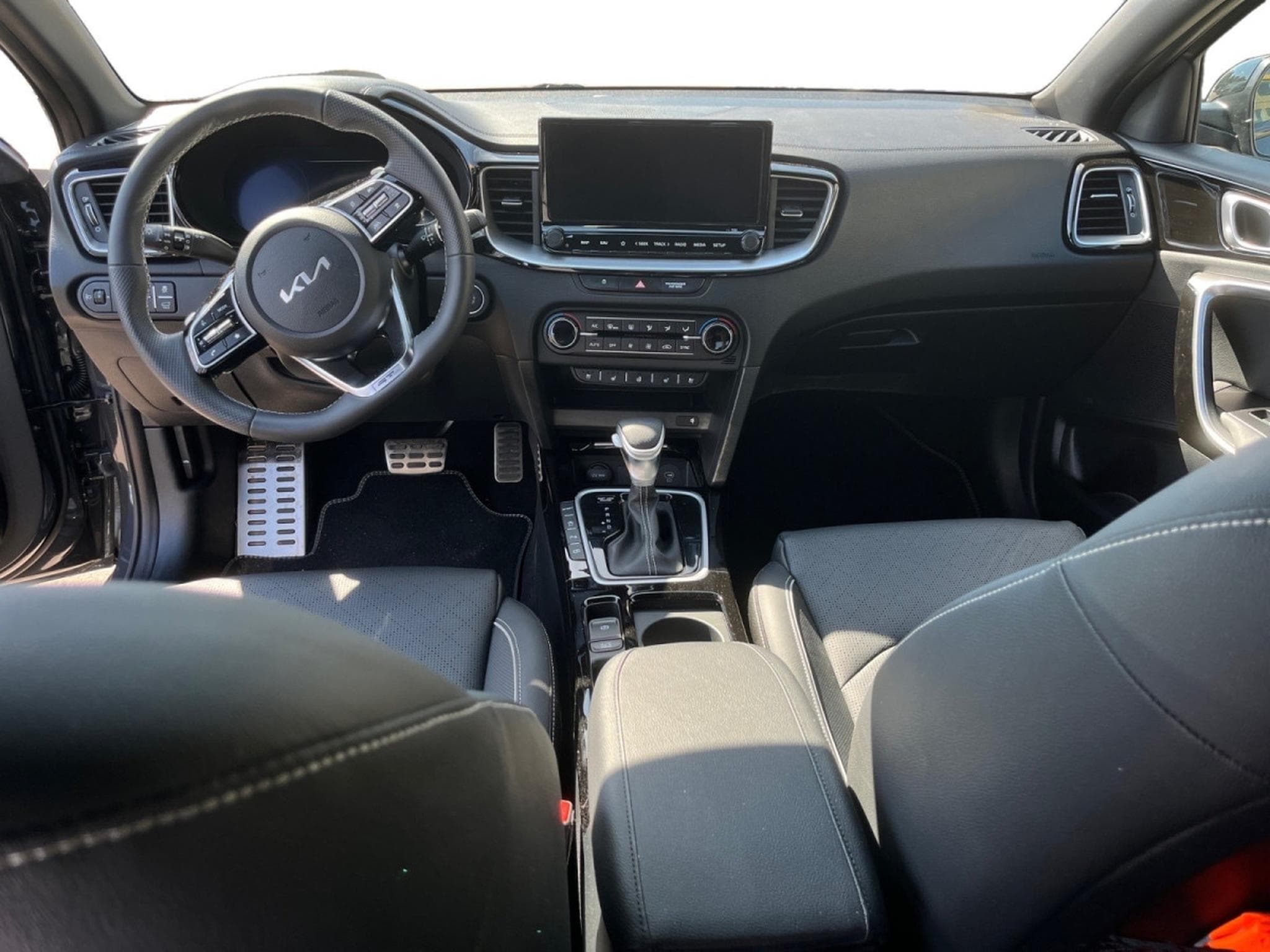 Kia XCeed 1.5 T-GDi GT Line DCT ISG (2024) - Photo 7