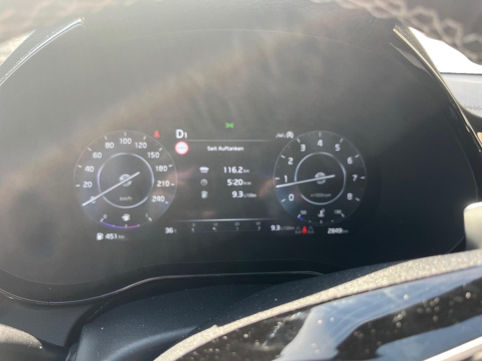 Kia XCeed 1.5 T-GDi GT Line DCT ISG (2024) - Photo 9