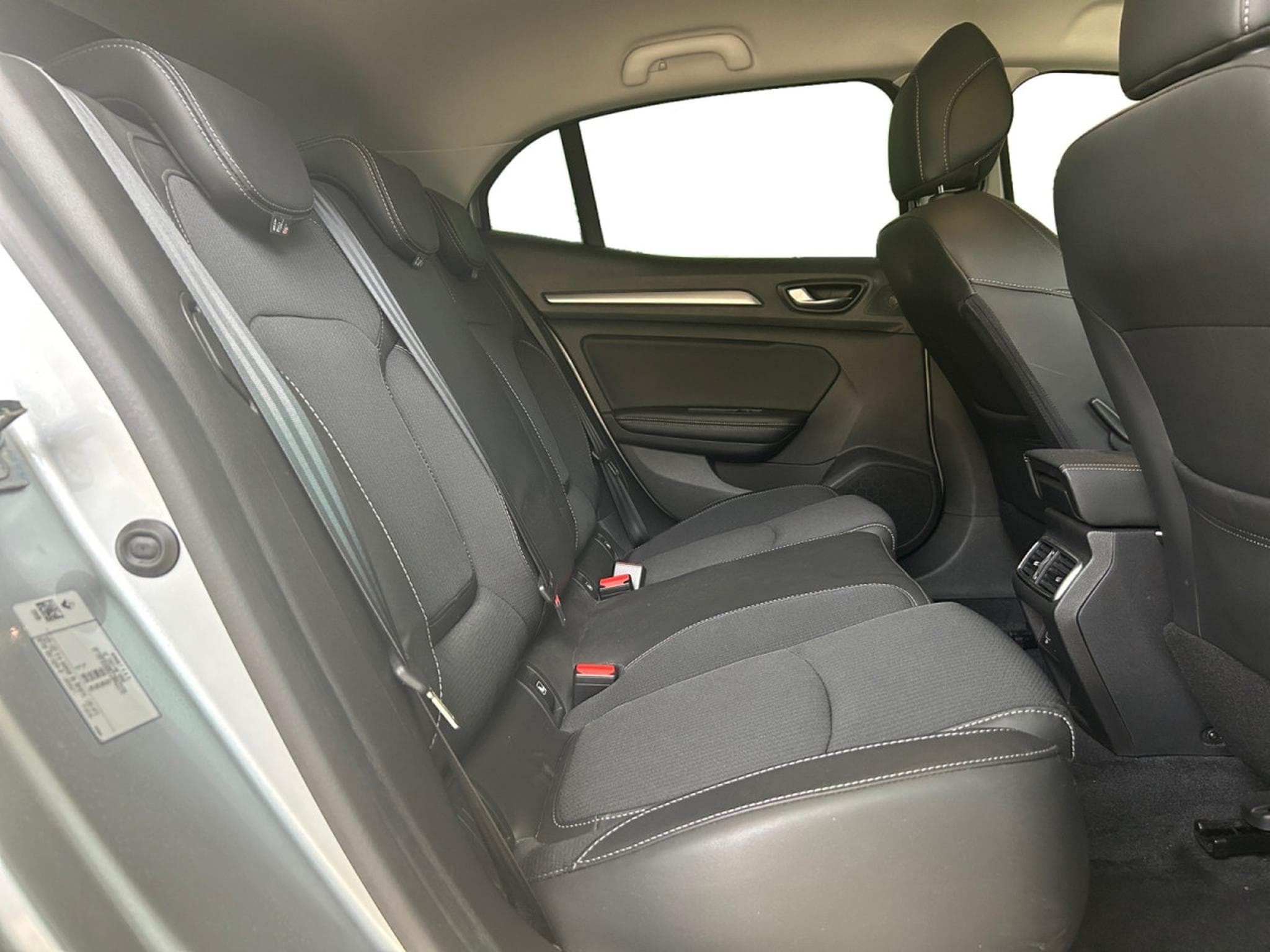 Renault Megane 1.33 TCe Techno EDC GPF (2024) - Photo 11
