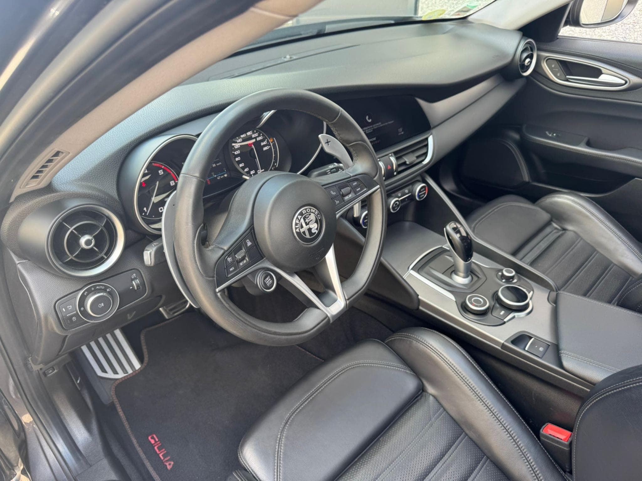 Alfa-Romeo Giulia Giulia Veloce Q4 /211 CV /19/PANO/CAMERA/CUIR/VOLL (2019) - Photo 16