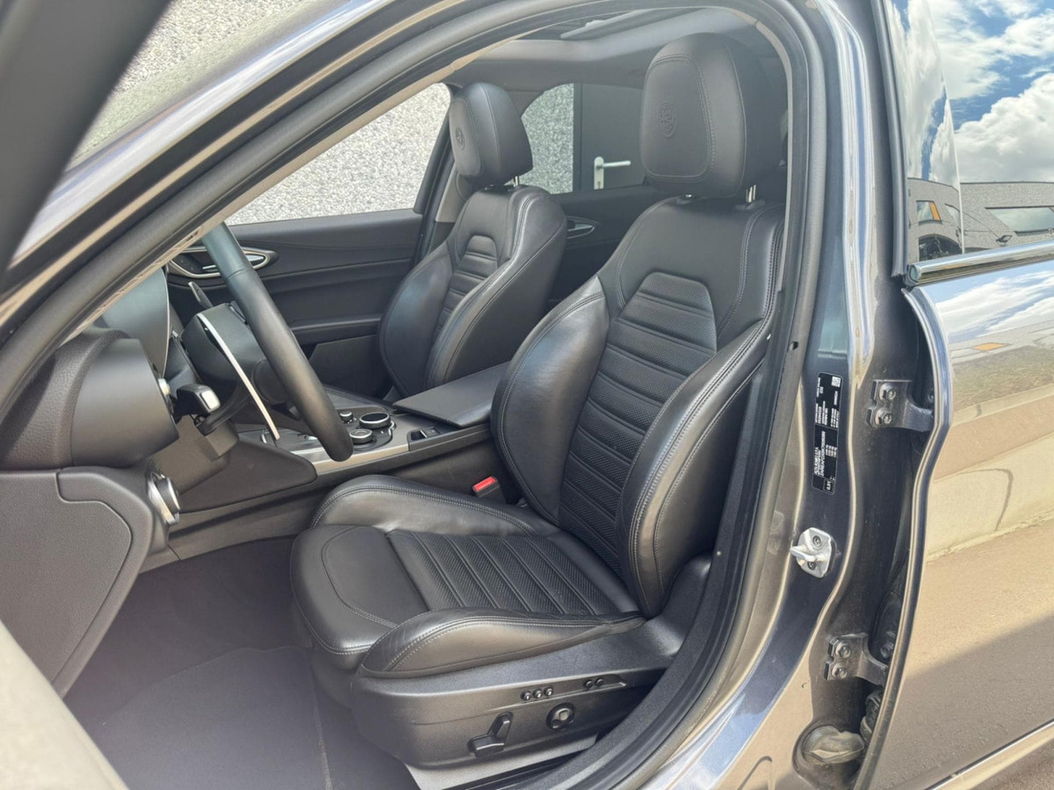 Alfa-Romeo Giulia Giulia Veloce Q4 /211 CV /19/PANO/CAMERA/CUIR/VOLL (2019) - Photo 7