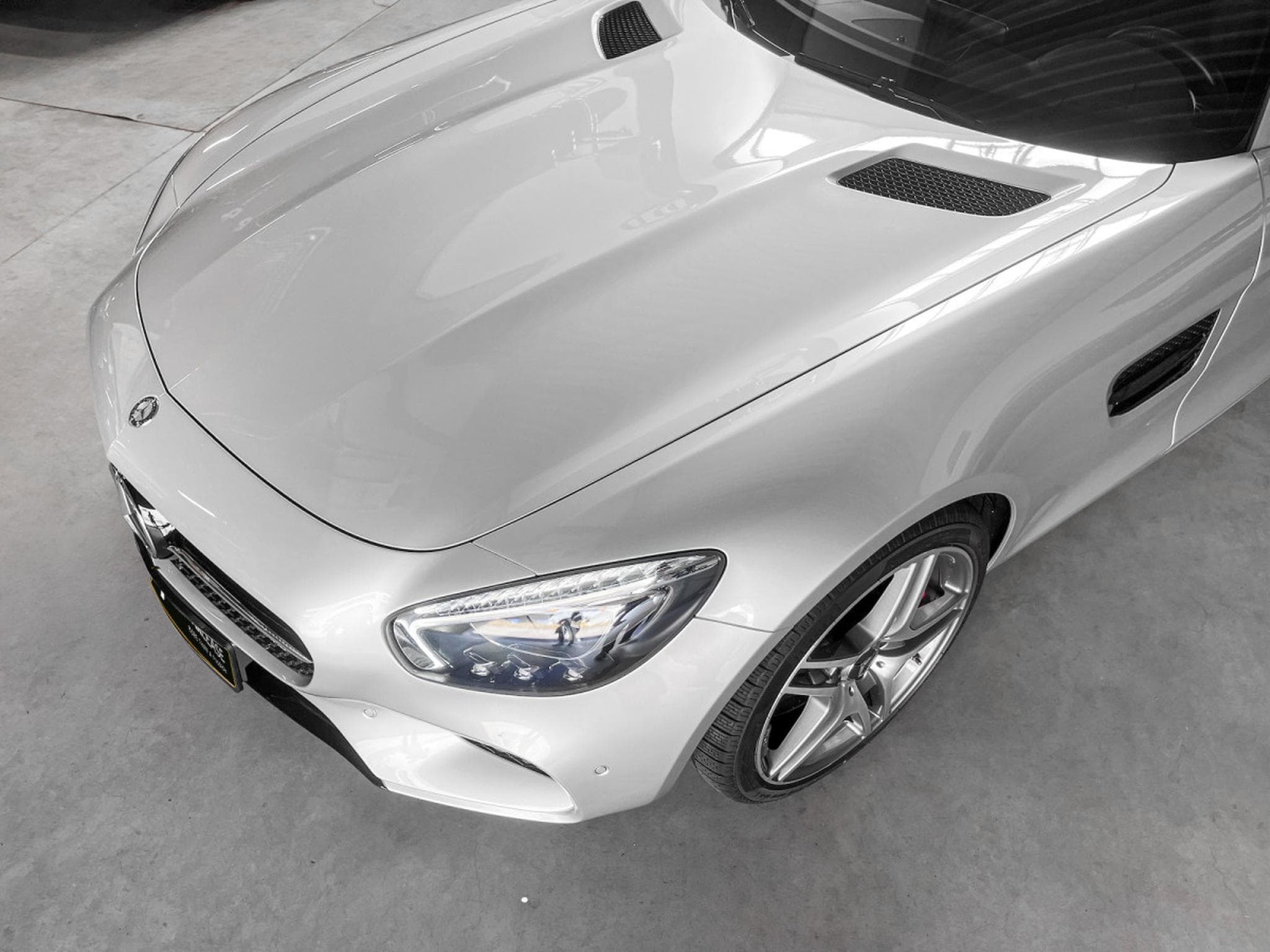 Mercedes AMG GT S AMG RIDE CONTROL° AMG 19° BURMESTER° (2016) - Photo 17