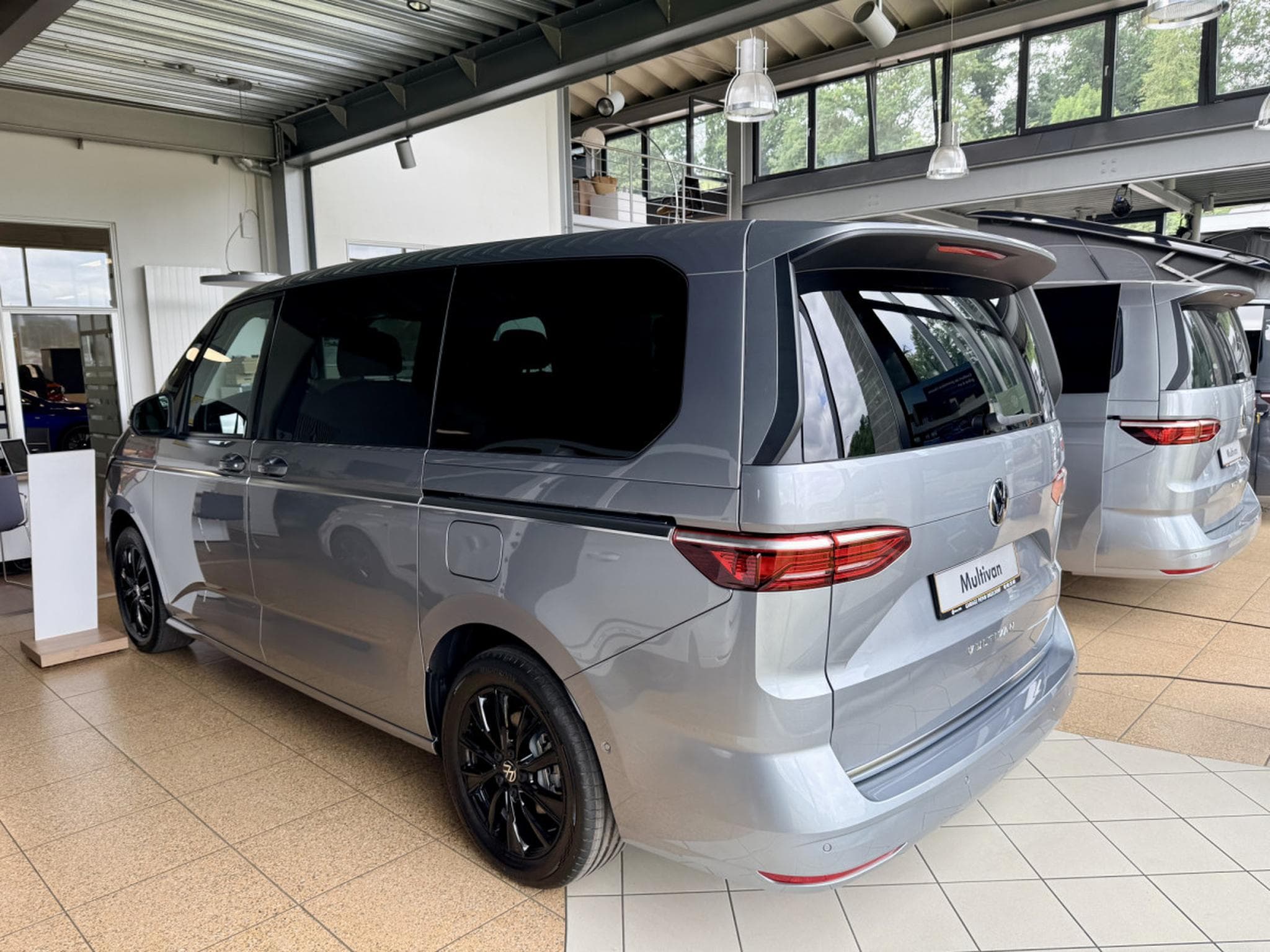 VW Multivan Style Version longue 2.0 TDI 150cv DSG 7 vitesses (2026) - Photo 3