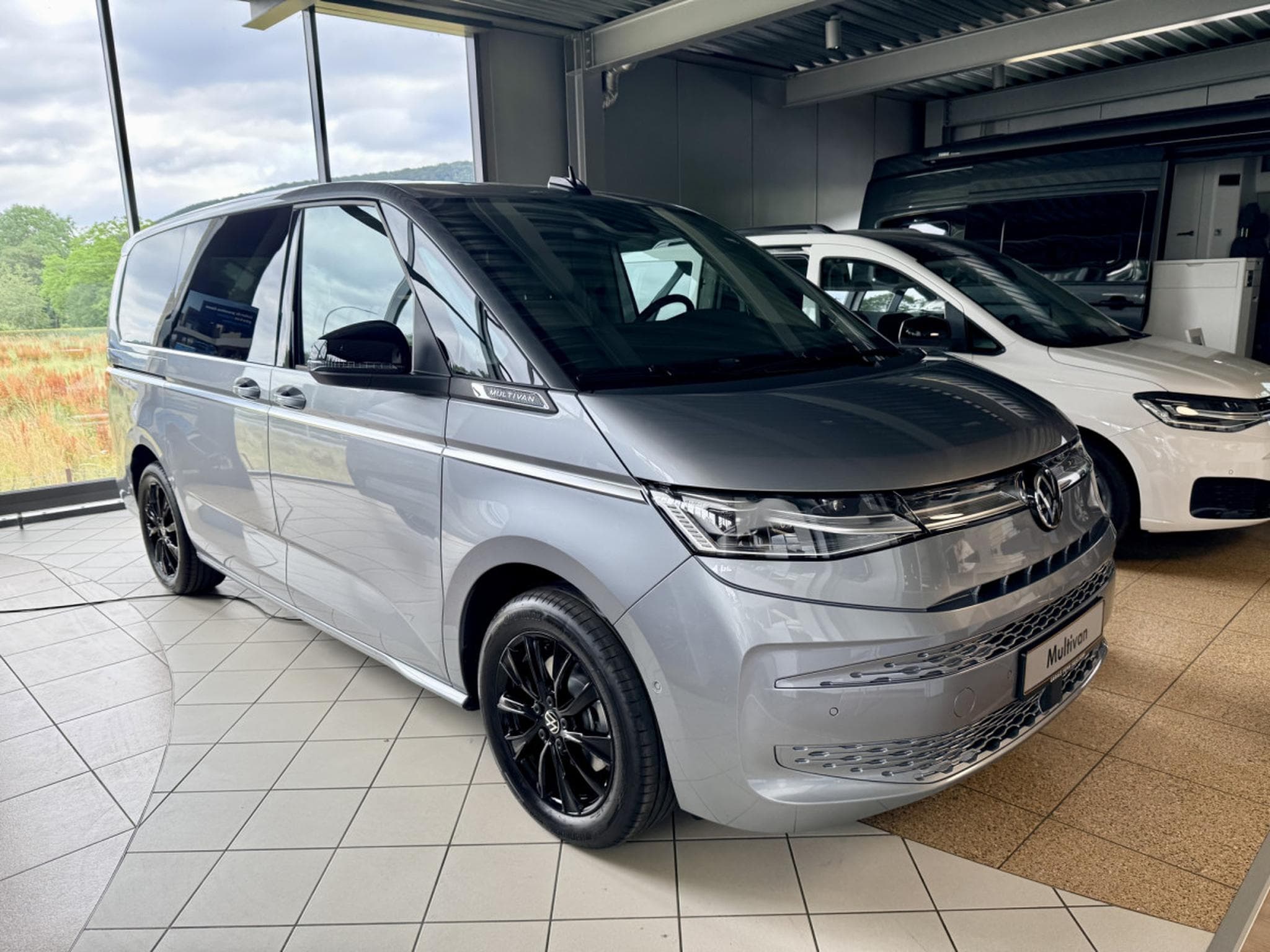 VW Multivan Style Version longue 2.0 TDI 150cv DSG 7 vitesses (2026) - Photo 4
