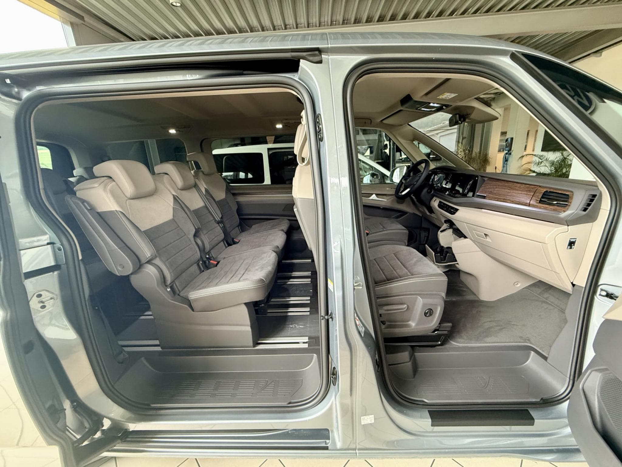 VW Multivan Style Version longue 2.0 TDI 150cv DSG 7 vitesses (2026) - Photo 5
