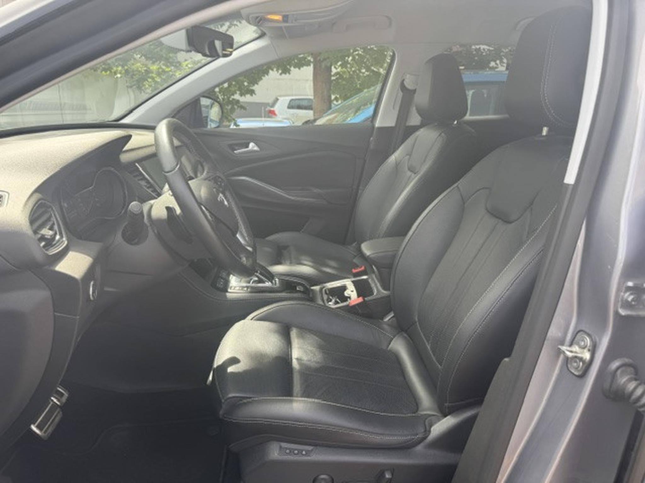 Opel Grandland OPEL GRANDLAND X HYBRID PLUG IN LEDER NAVI LED AUTOMATIK (2021) - Photo 10