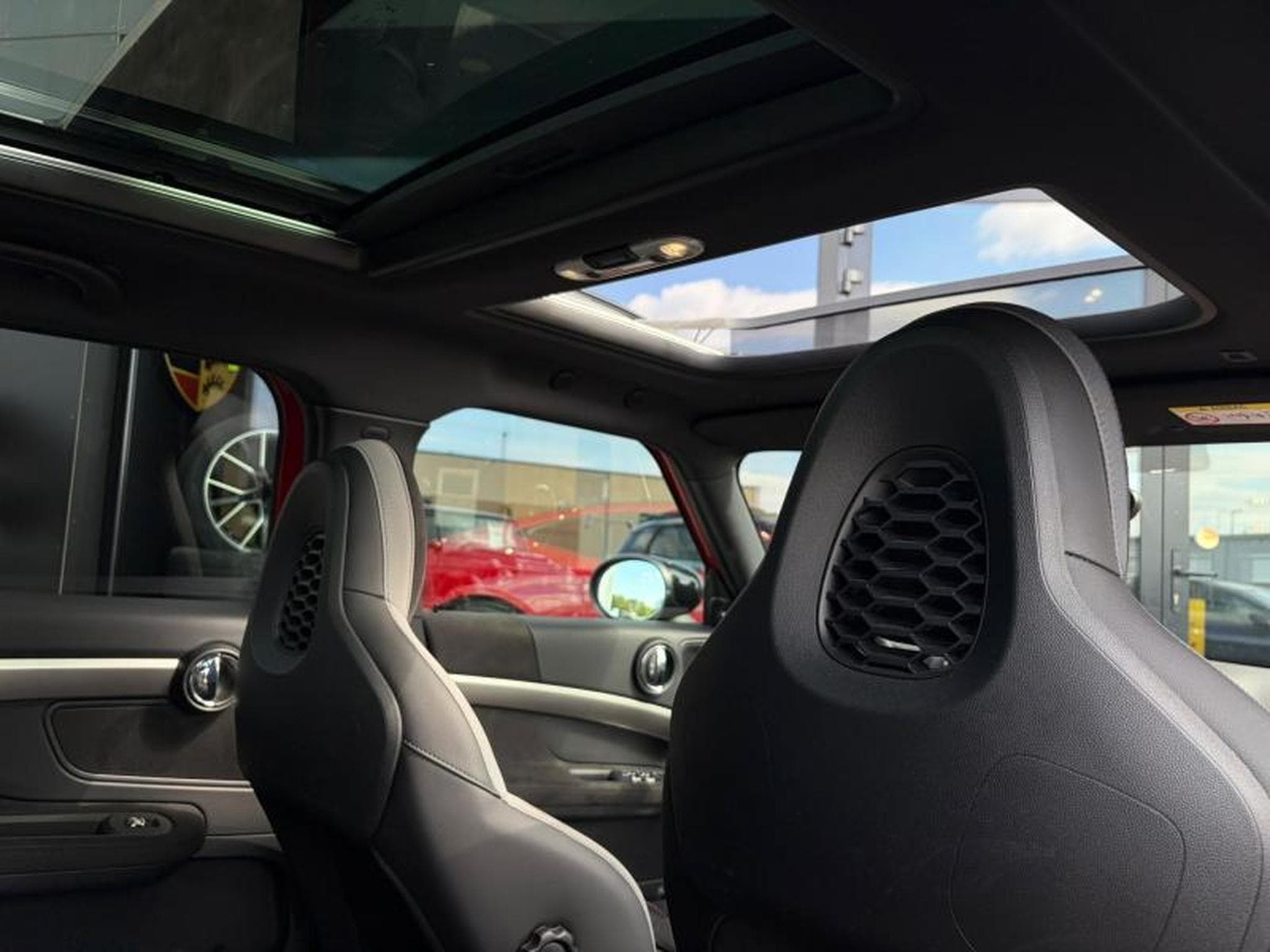 MINI Countryman ALL4 JOHN COOPER WORKS (2021) - Photo 14