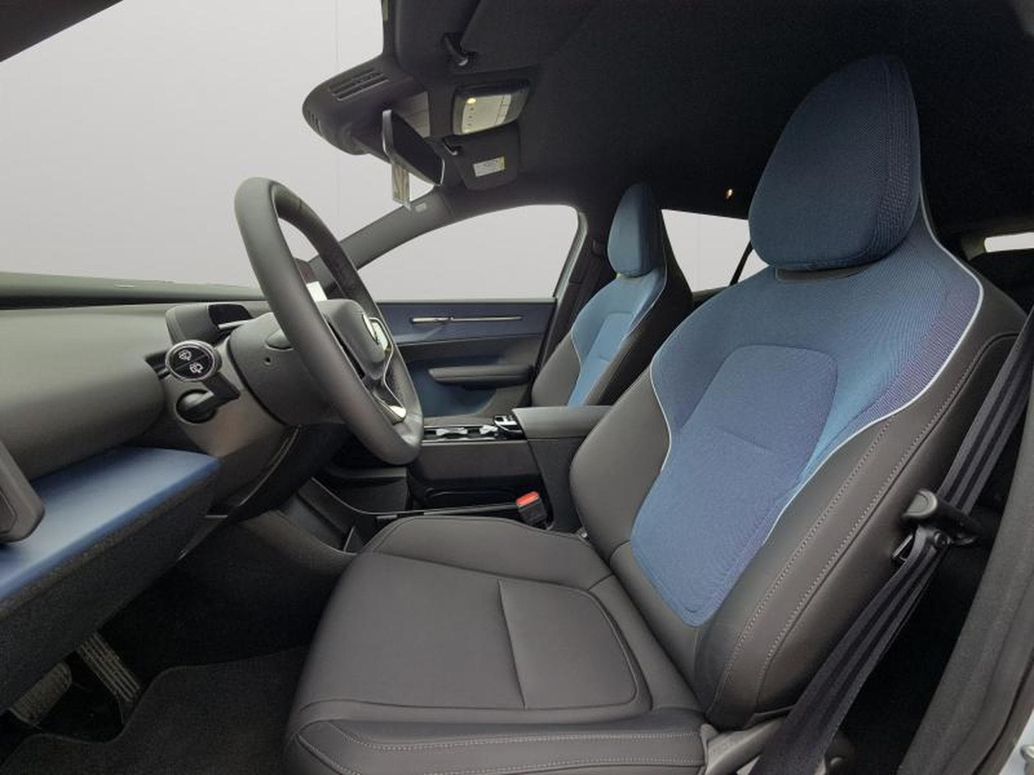 Volvo EX30 Plus Twin Motor / Electrique (2025) - Photo 10