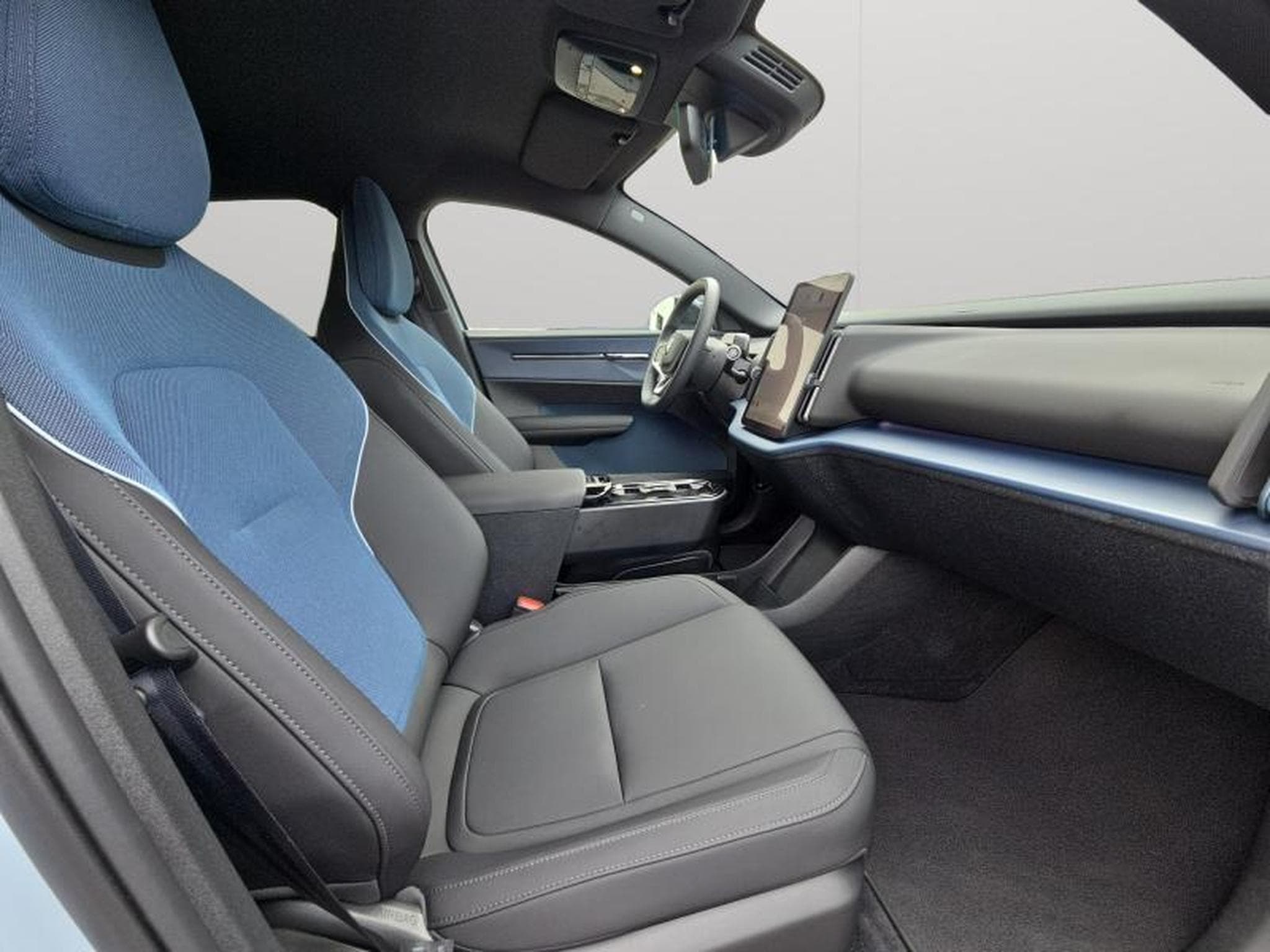 Volvo EX30 Plus Twin Motor / Electrique (2025) - Photo 15