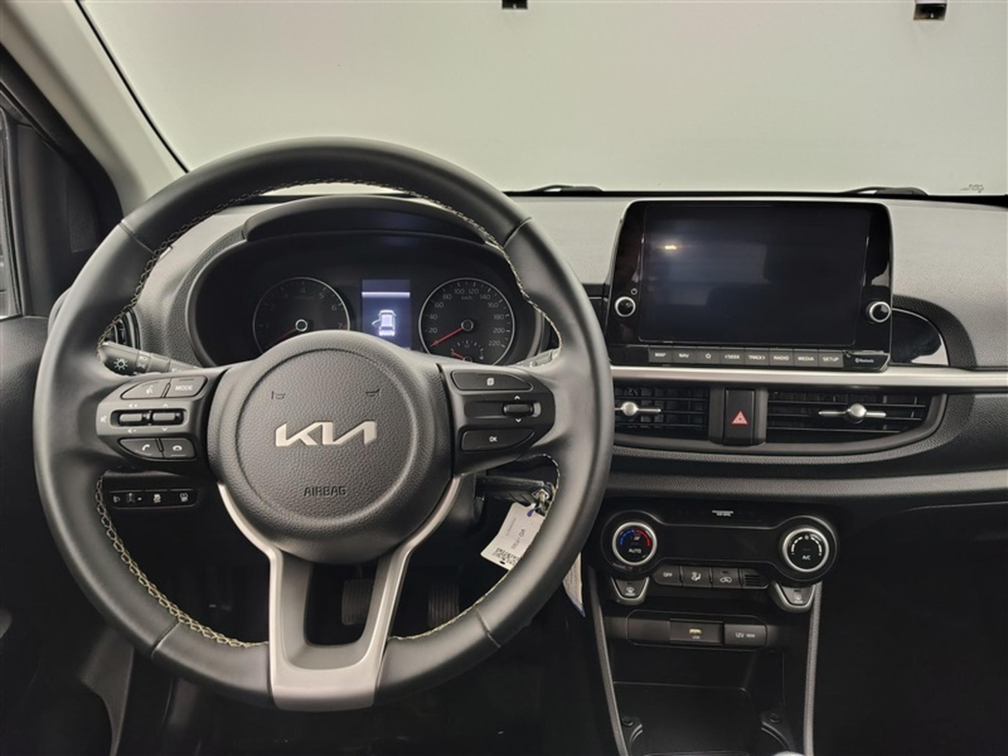 Kia Picanto 1.0i Pure ISG NAVI / CARPLAY / CAMERA (2024) - Photo 9