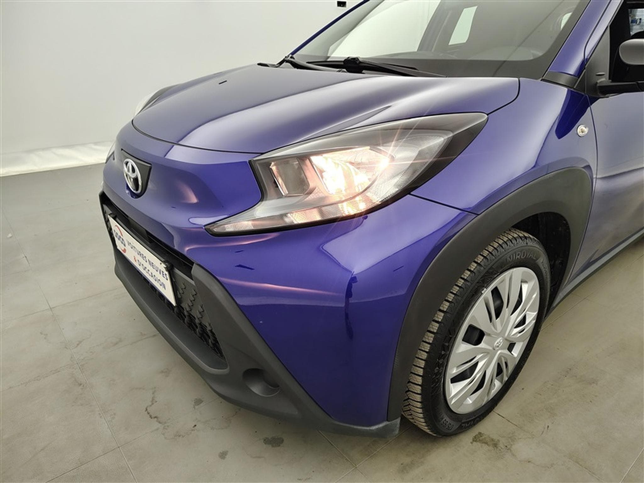 Toyota Aygo 1.0i VVT-i x II CARPLAY / CAMERA (2023) - Photo 15