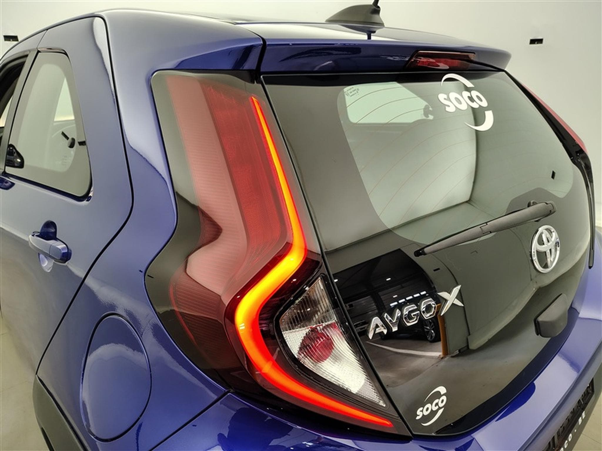 Toyota Aygo 1.0i VVT-i x II CARPLAY / CAMERA (2023) - Photo 16