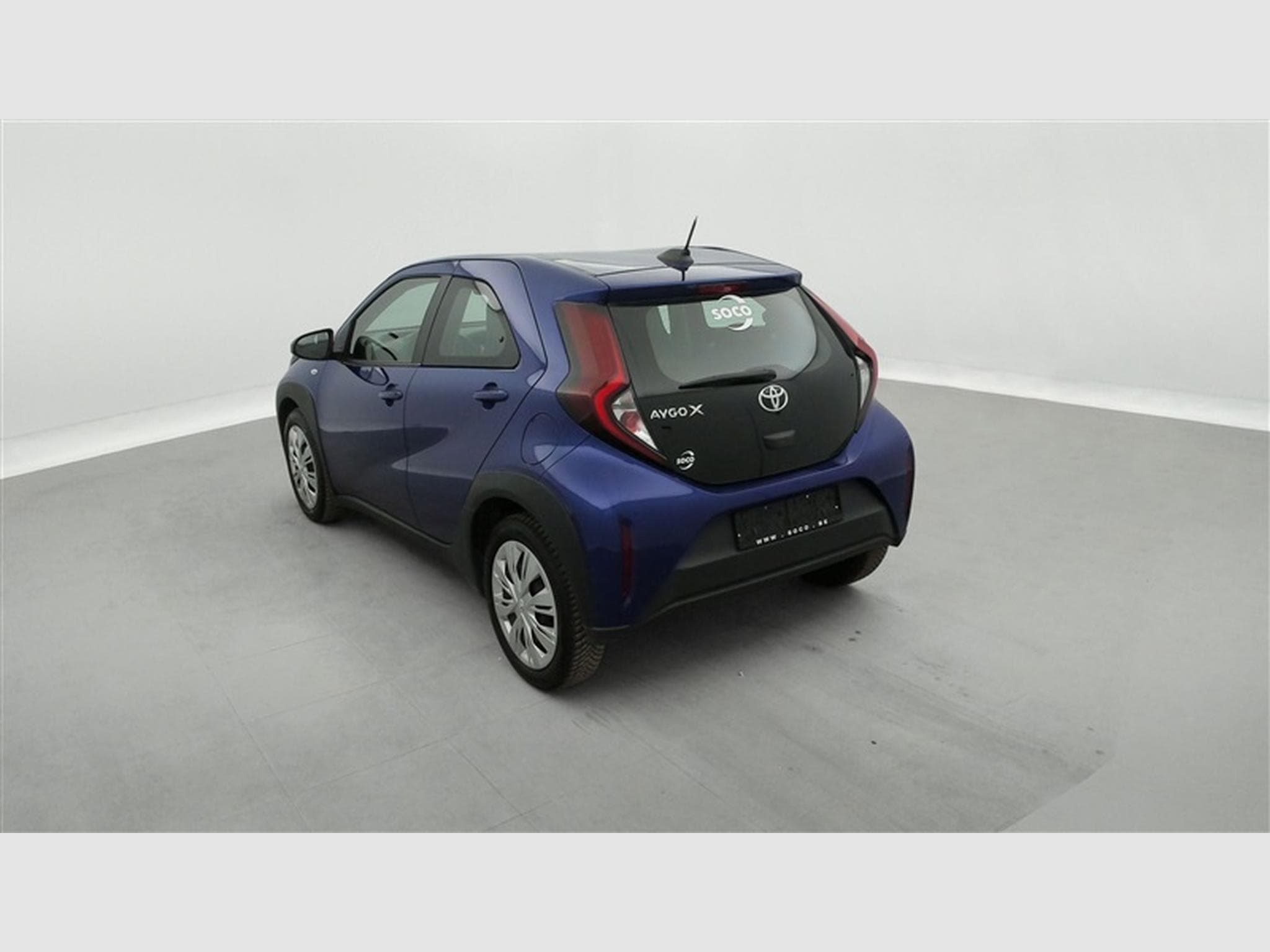 Toyota Aygo 1.0i VVT-i x II CARPLAY / CAMERA (2023) - Photo 2