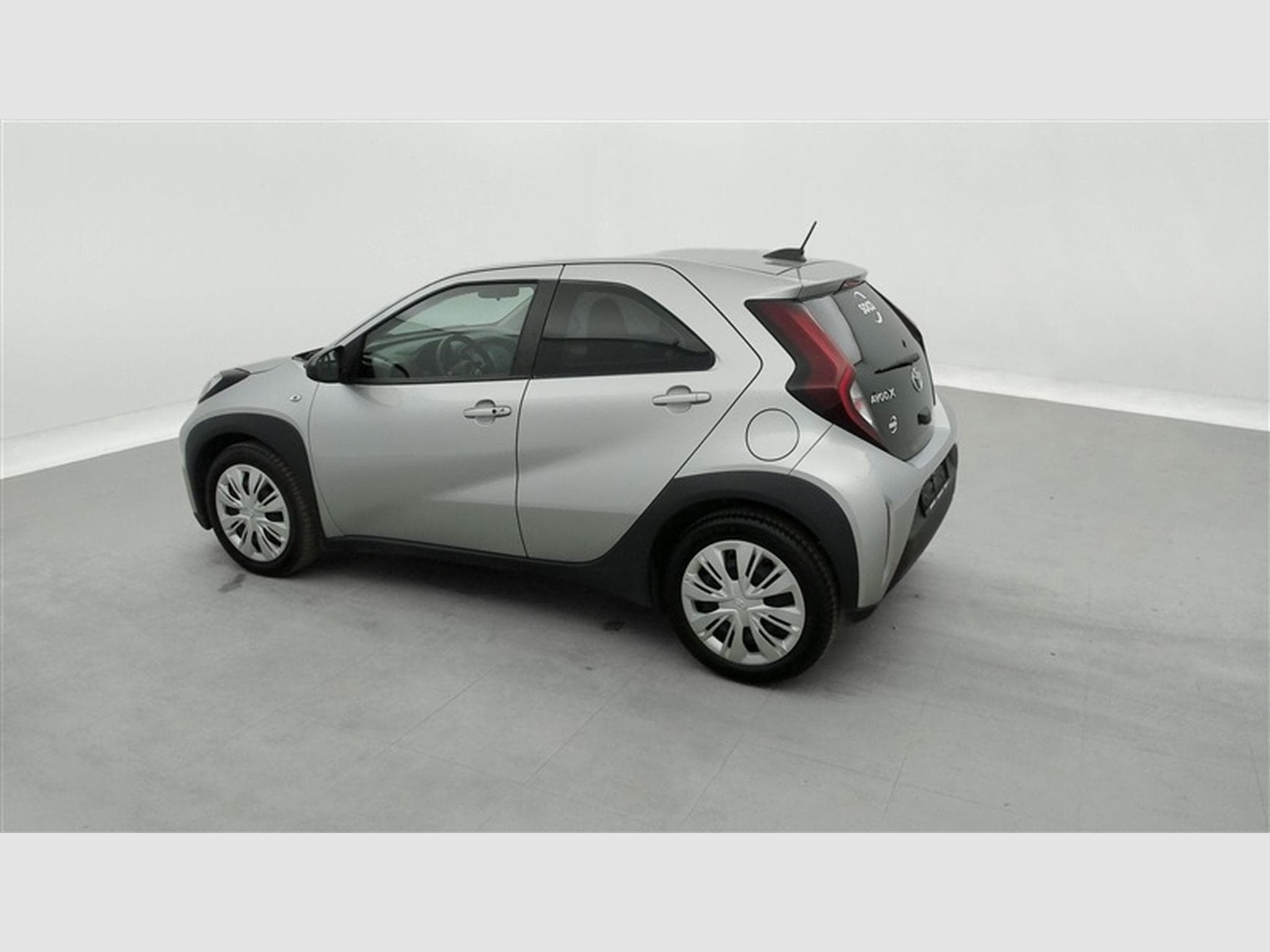 Toyota Aygo 1.0i VVT-i X pulse (2023) - Photo 25