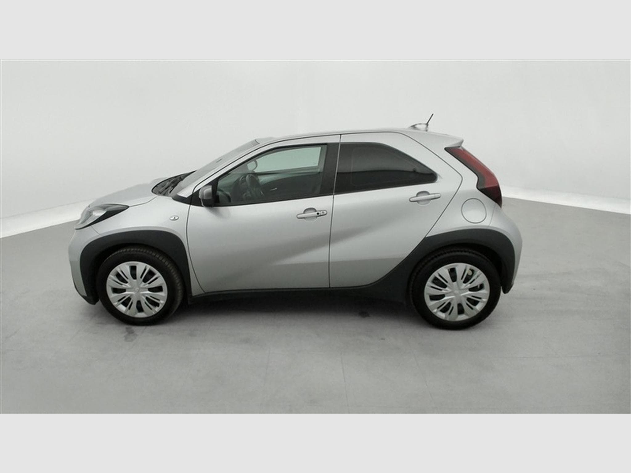 Toyota Aygo 1.0i VVT-i X pulse (2023) - Photo 3