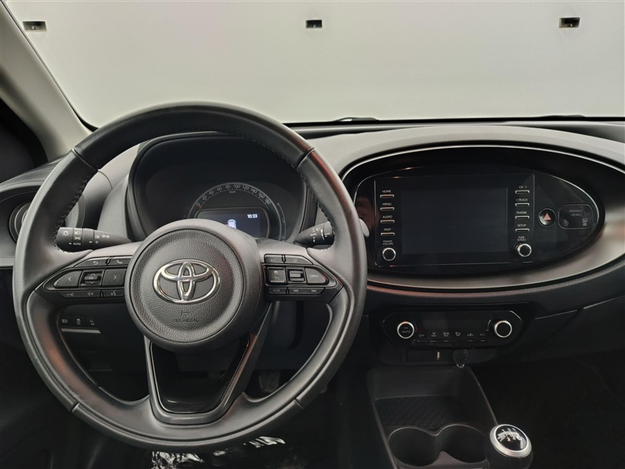 Toyota Aygo 1.0i VVT-i X pulse (2023) - Photo 9