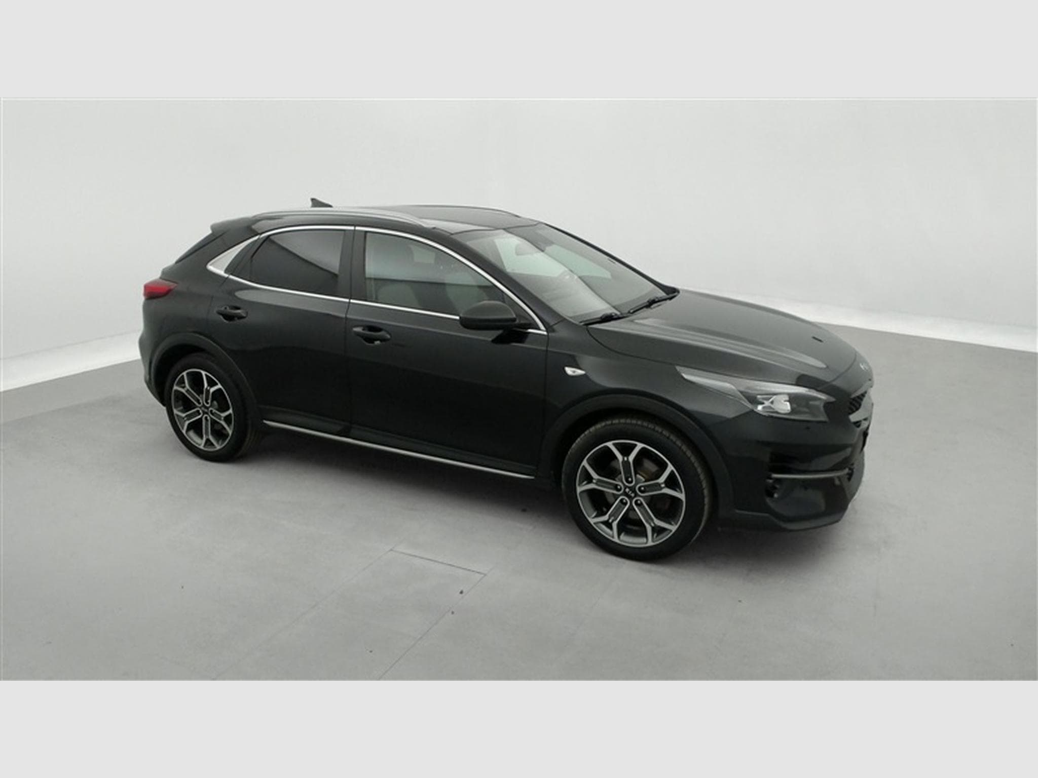 Kia XCeed 1.0 T-ISG Must (2020) - Photo 23