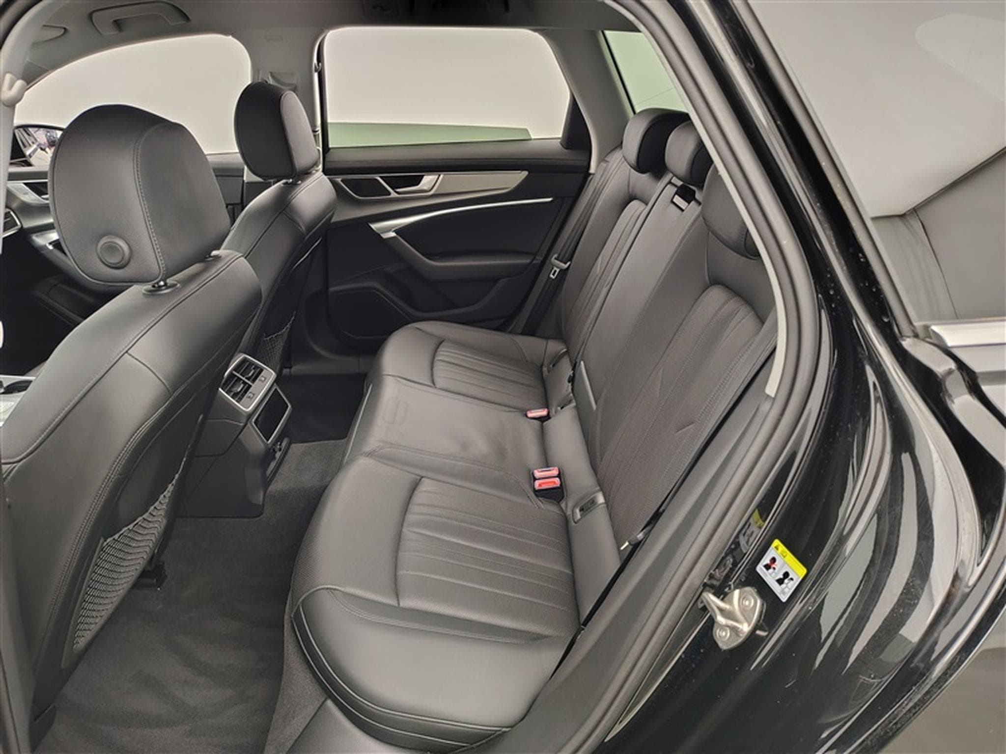Audi A6 Avant 35 TDI 163Cv S-Tronic Sport CUIR / NAVI / CAMERA (2022) - Photo 13