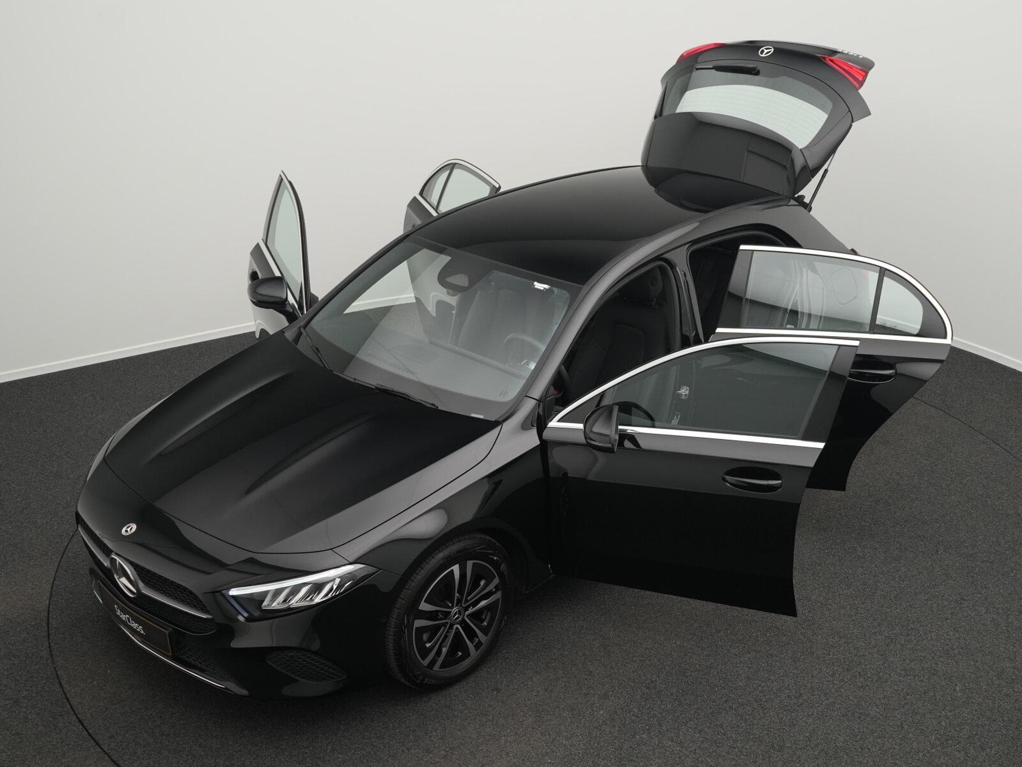 Mercedes A 180 d Progressive LED+Kamera+Apple+MBUX (2025) - Photo 12