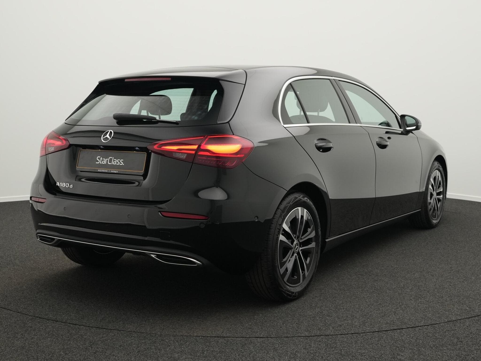 Mercedes A 180 d Progressive LED+Kamera+Apple+MBUX (2025) - Photo 3