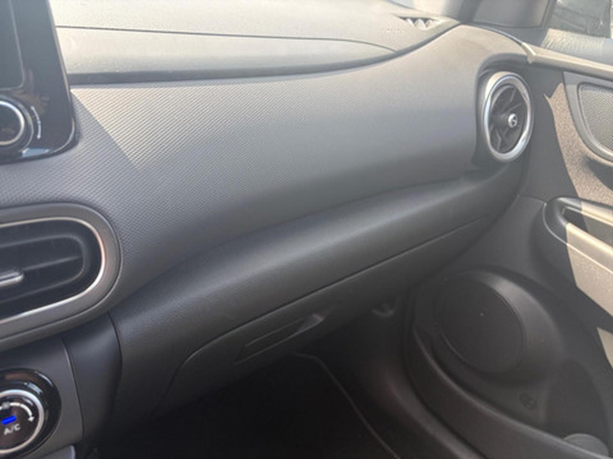 Hyundai Kona 1.0 T-GDI Techno 48V (2021) - Photo 10