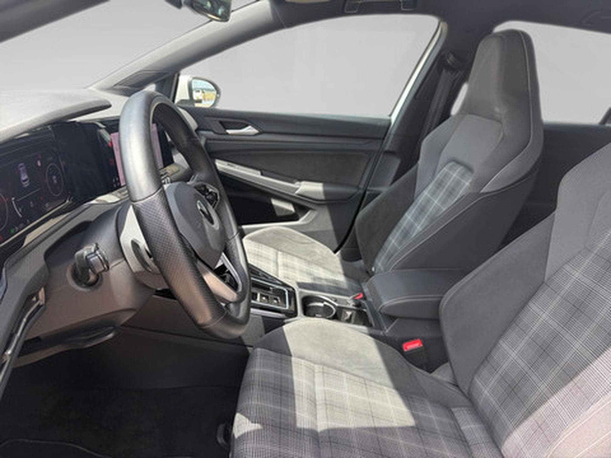 VW Golf VIII 2.0 TDI 147kW GTD DSG (2023) - Photo 4