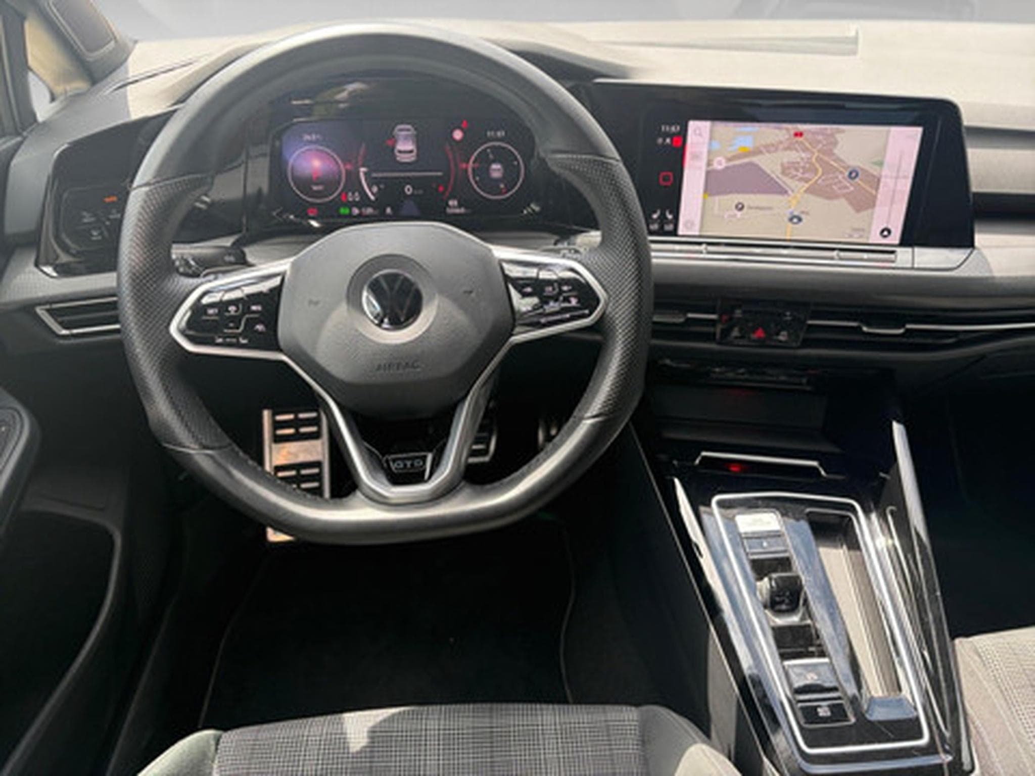 VW Golf VIII 2.0 TDI 147kW GTD DSG (2023) - Photo 7