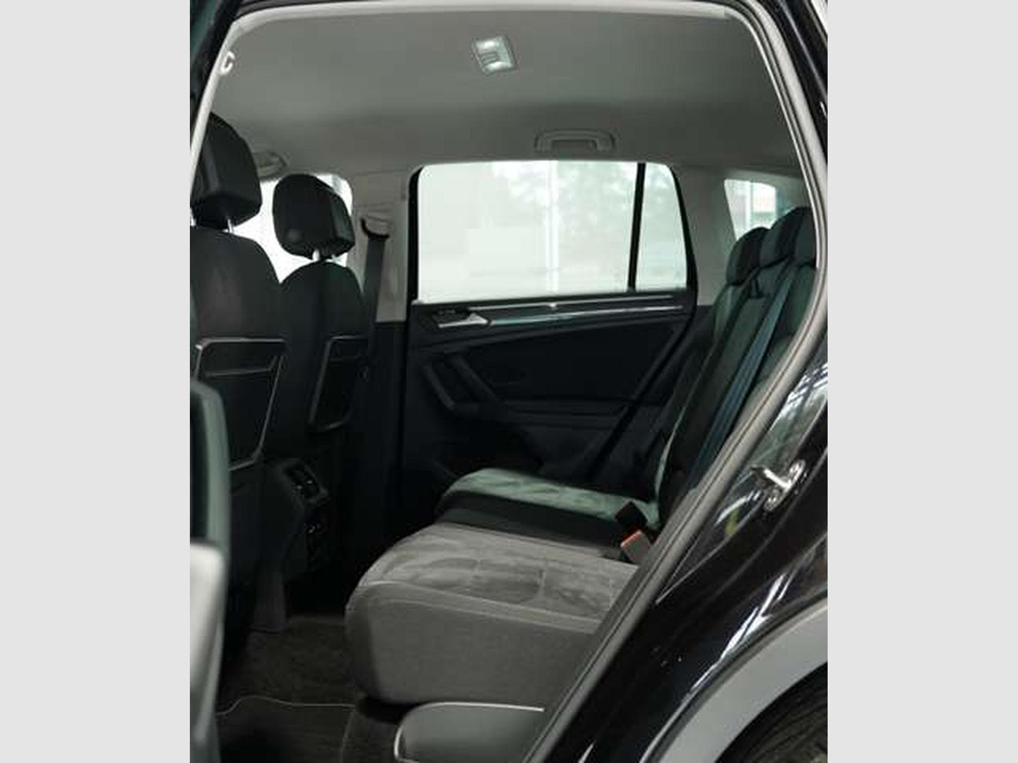 VW Tiguan DSG R Line 4M 2.H *20 *Digital *ACC *AHK (2019) - Photo 21