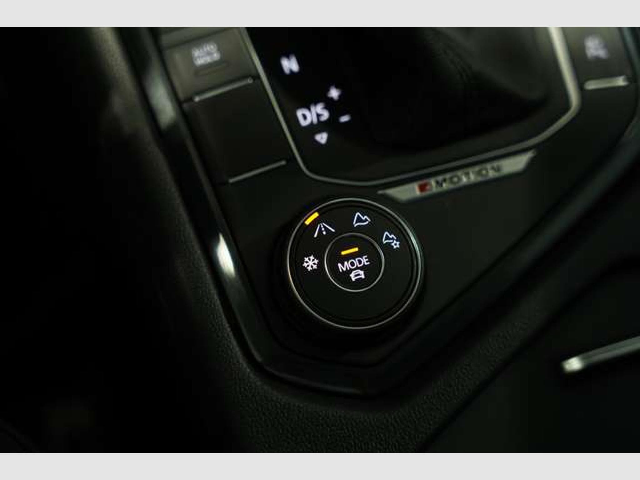 VW Tiguan DSG R Line 4M 2.H *20 *Digital *ACC *AHK (2019) - Photo 24