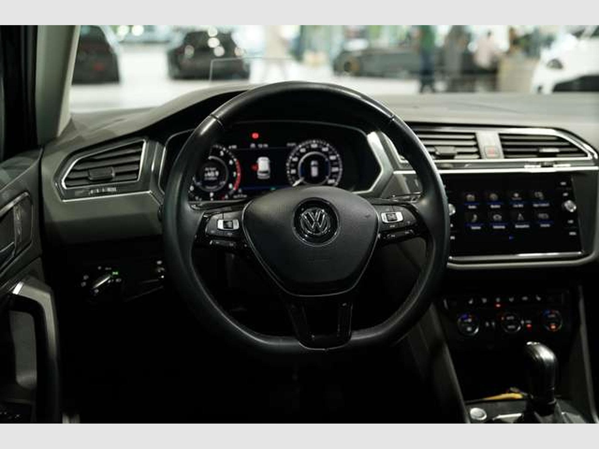 VW Tiguan DSG R Line 4M 2.H *20 *Digital *ACC *AHK (2019) - Photo 38
