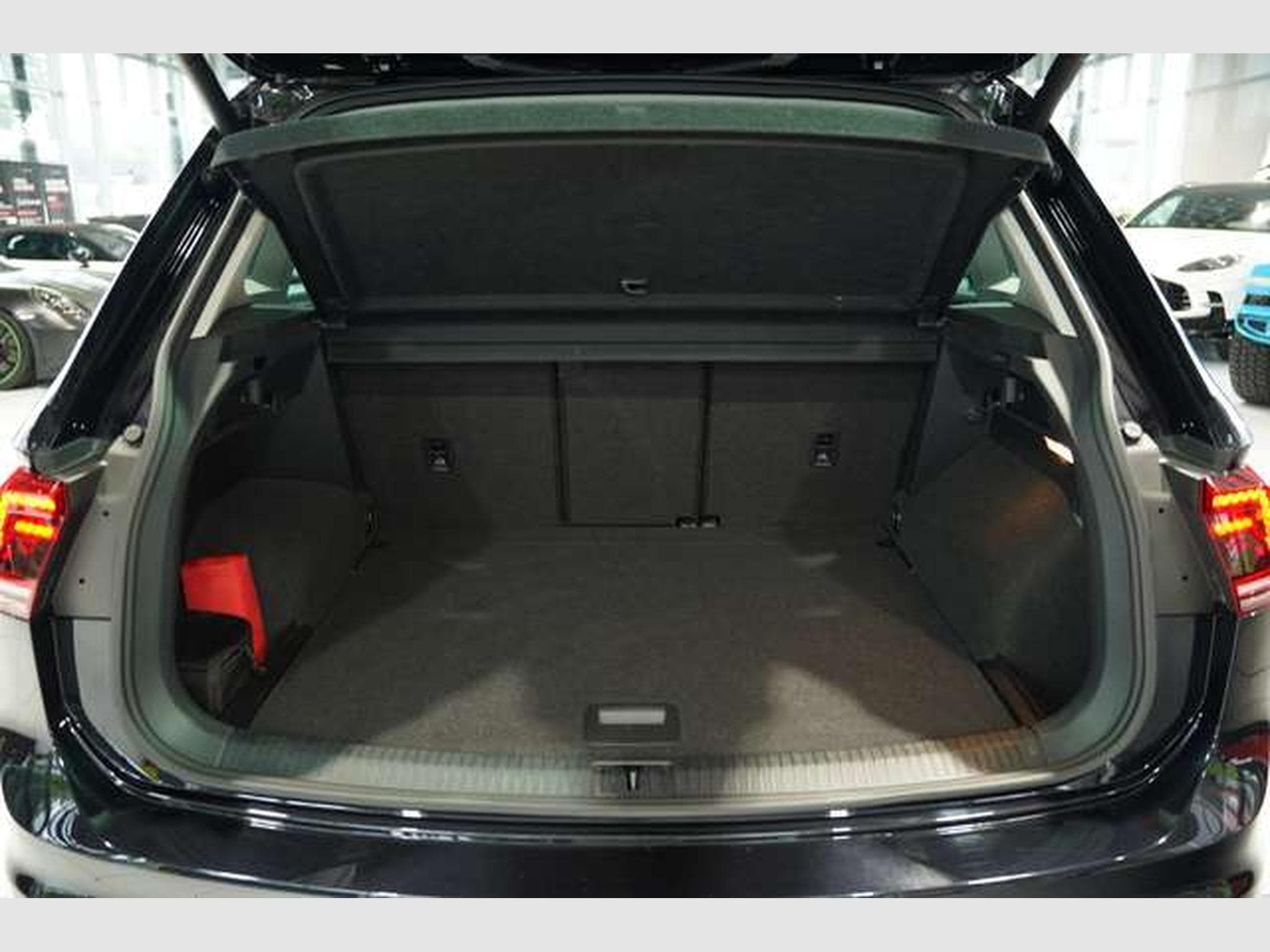 VW Tiguan DSG R Line 4M 2.H *20 *Digital *ACC *AHK (2019) - Photo 39