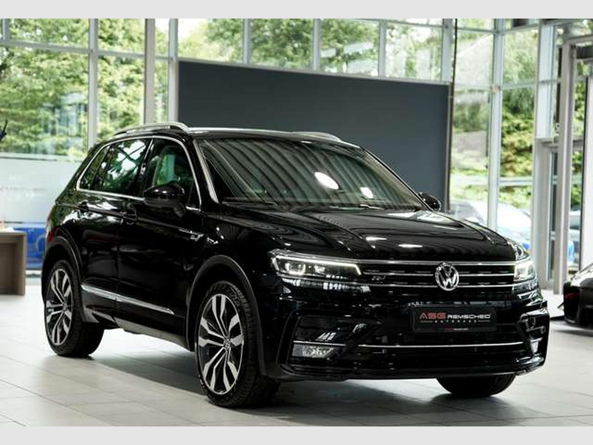 VW Tiguan DSG R Line 4M 2.H *20 *Digital *ACC *AHK (2019) - Photo 5