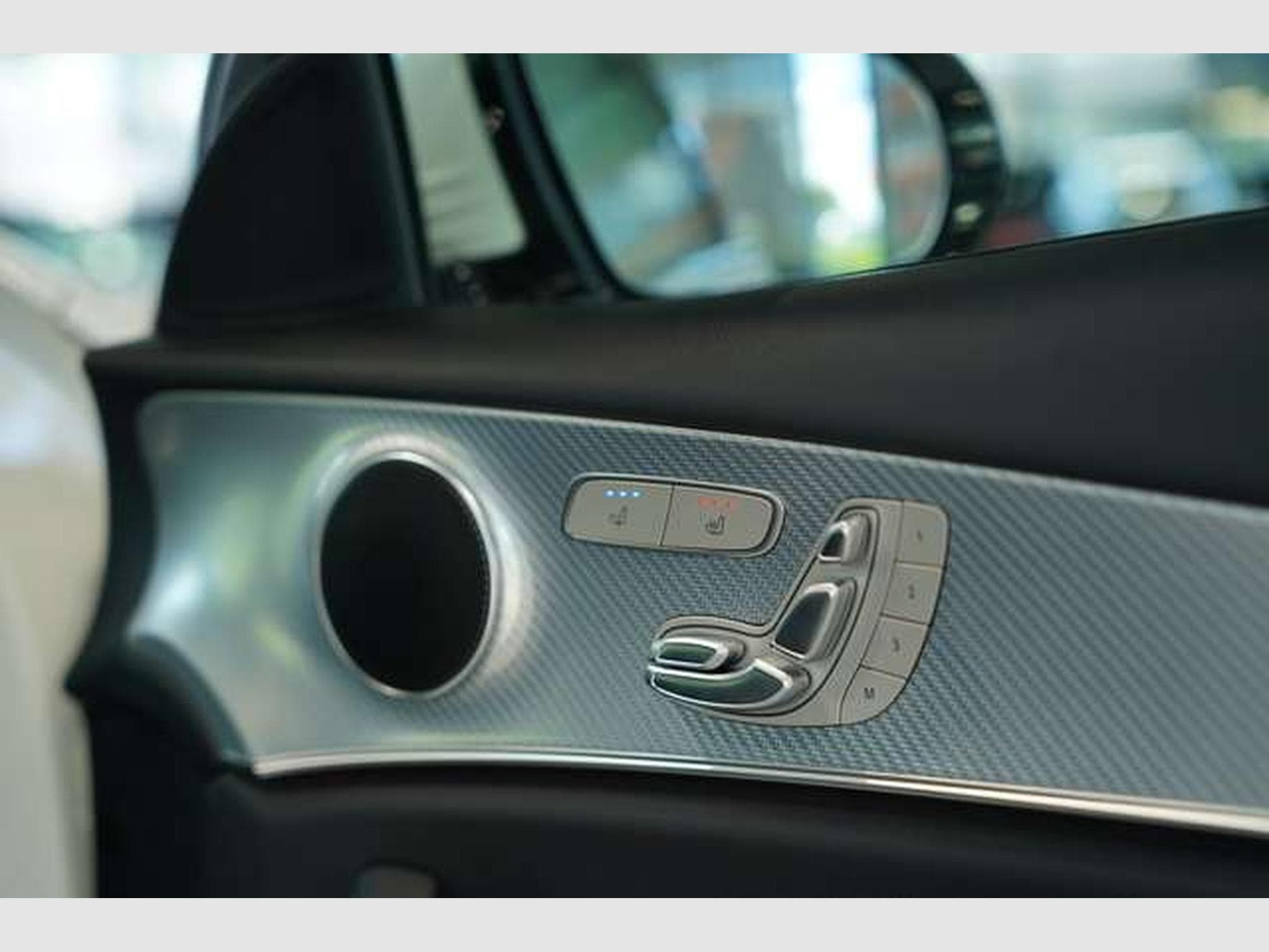 Mercedes E 400 d 4M All-Terrain *Memory *Pano *AHK *LUFT (2021) - Photo 17