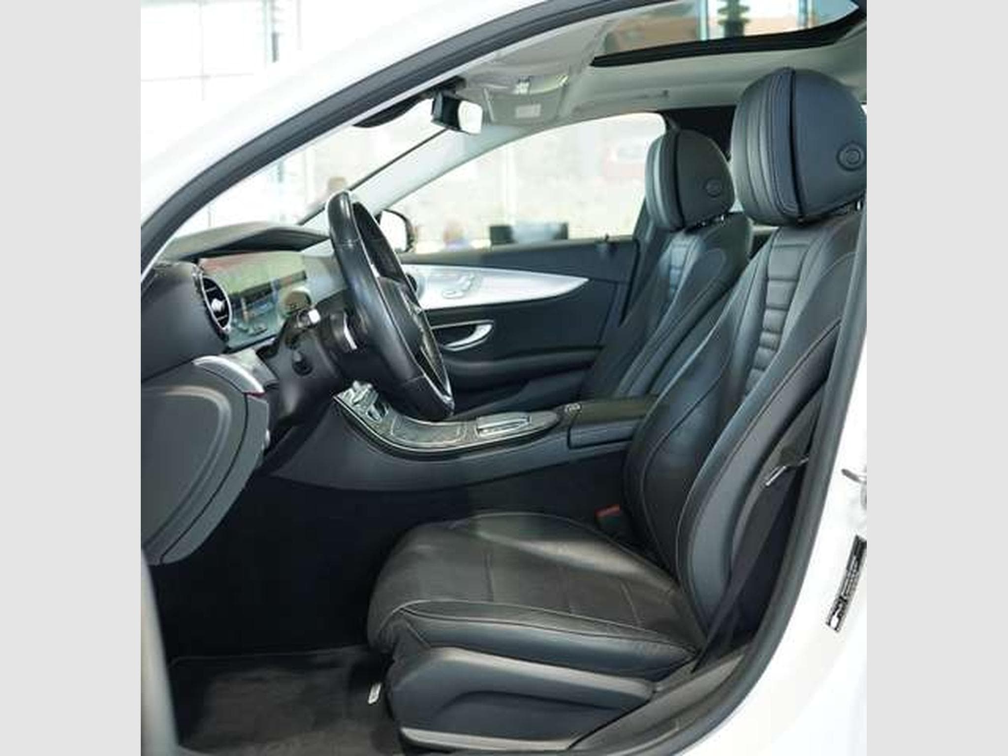 Mercedes E 400 d 4M All-Terrain *Memory *Pano *AHK *LUFT (2021) - Photo 23