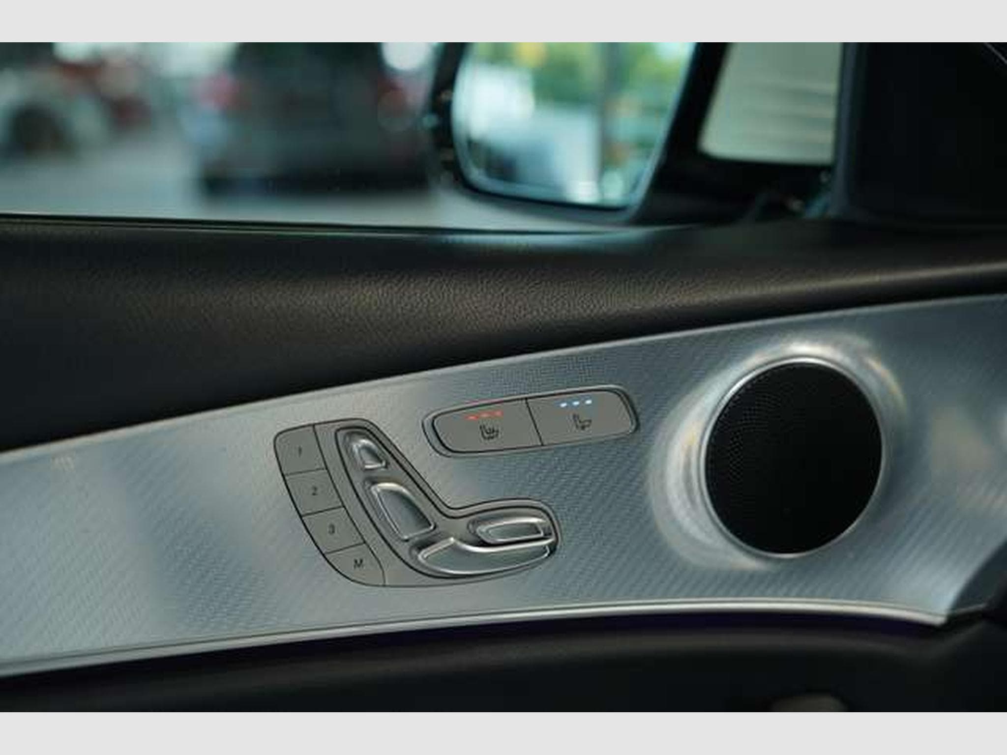 Mercedes E 400 d 4M All-Terrain *Memory *Pano *AHK *LUFT (2021) - Photo 24