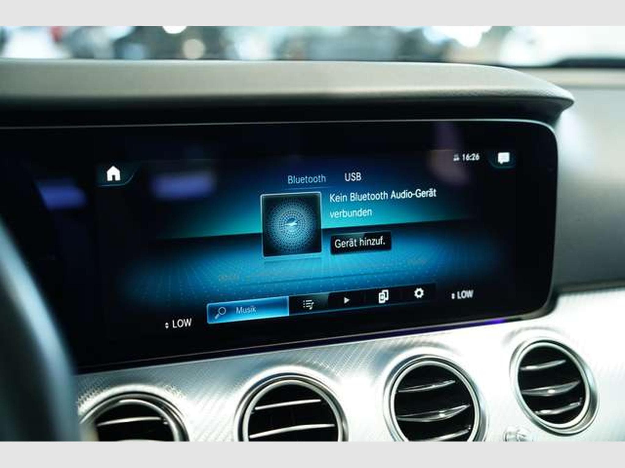 Mercedes E 400 d 4M All-Terrain *Memory *Pano *AHK *LUFT (2021) - Photo 33