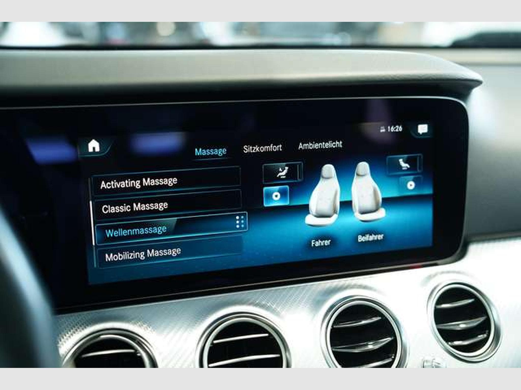 Mercedes E 400 d 4M All-Terrain *Memory *Pano *AHK *LUFT (2021) - Photo 35